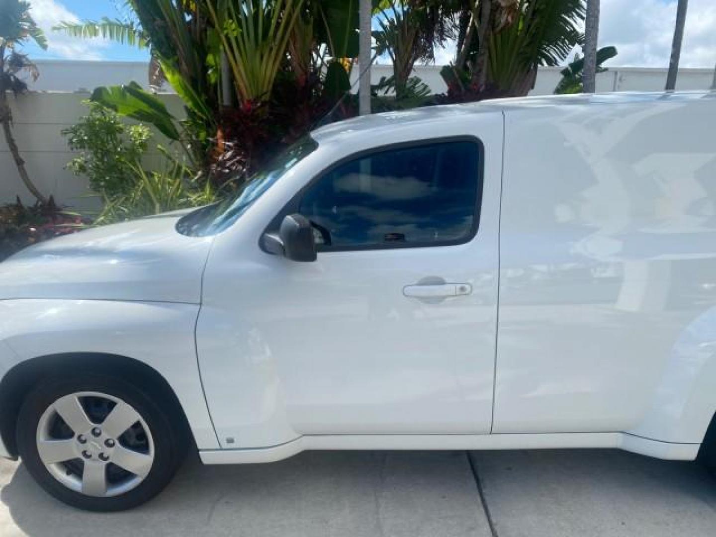 2008 Summit White /Ebony Chevrolet HHR Panel LS LOW MILES 48,623 1 OWNER (3GCCA85D78S) with an Ecotec 2.2L DOHC 16-Valve 4-Cyl SFI Engine engine, Automatic transmission, located at 4701 North Dixie Hwy, Pompano Beach, FL, 33064, (954) 422-2889, 26.240938, -80.123474 - OUR WEBPAGE FLORIDACARS1.COM HAS OVER 100 PHOTOS AND FREE CARFAX LINK 2008 CHEVROLET HHR PANEL LS VIN: 3GCCA85D78S656513 3 G C C A 8 5 D 7 8 S 6 5 6 5 1 3 UTILITY (BLAZER, JIMMY, SCOUT, ETC.) 2.2L I4 F DOHC GASOLINE 30 MPG FRONT WHEEL DRIVE Features Air Conditioning AM/FM Stereo Automatic Transmissi - Photo#27