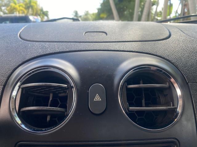 2008 Summit White /Ebony Chevrolet HHR Panel LS LOW MILES 48,628 1 OWNER (3GCCA85D78S) with an Ecotec 2.2L DOHC 16-Valve 4-Cyl SFI Engine engine, Automatic transmission, located at 4701 North Dixie Hwy, Pompano Beach, FL, 33064, (954) 422-2889, 26.240938, -80.123474 - OUR WEBPAGE FLORIDACARS1.COM HAS OVER 100 PHOTOS AND FREE CARFAX LINK 2008 CHEVROLET HHR PANEL LS WE ADDED 4 NEW TIRES TODAY VIN: 3GCCA85D78S656513 3 G C C A 8 5 D 7 8 S 6 5 6 5 1 3 UTILITY (BLAZER, JIMMY, SCOUT, ETC.) 2.2L I4 F DOHC GASOLINE 30 MPG FRONT WHEEL DRIVE Features Air Conditioning AM/FM - Photo#45