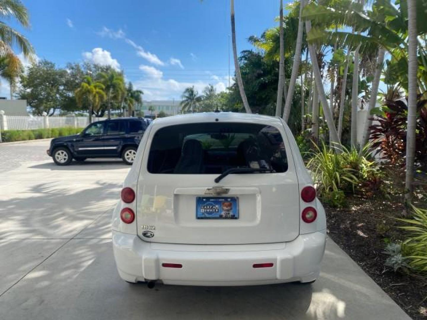 2008 Summit White /Ebony Chevrolet HHR Panel LS LOW MILES 48,623 1 OWNER (3GCCA85D78S) with an Ecotec 2.2L DOHC 16-Valve 4-Cyl SFI Engine engine, Automatic transmission, located at 4701 North Dixie Hwy, Pompano Beach, FL, 33064, (954) 422-2889, 26.240938, -80.123474 - OUR WEBPAGE FLORIDACARS1.COM HAS OVER 100 PHOTOS AND FREE CARFAX LINK 2008 CHEVROLET HHR PANEL LS VIN: 3GCCA85D78S656513 3 G C C A 8 5 D 7 8 S 6 5 6 5 1 3 UTILITY (BLAZER, JIMMY, SCOUT, ETC.) 2.2L I4 F DOHC GASOLINE 30 MPG FRONT WHEEL DRIVE Features Air Conditioning AM/FM Stereo Automatic Transmissi - Photo#77