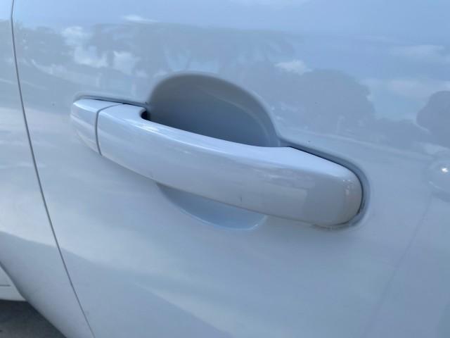 2008 Summit White /Ebony Chevrolet HHR Panel LS LOW MILES 48,628 1 OWNER (3GCCA85D78S) with an Ecotec 2.2L DOHC 16-Valve 4-Cyl SFI Engine engine, Automatic transmission, located at 4701 North Dixie Hwy, Pompano Beach, FL, 33064, (954) 422-2889, 26.240938, -80.123474 - OUR WEBPAGE FLORIDACARS1.COM HAS OVER 100 PHOTOS AND FREE CARFAX LINK 2008 CHEVROLET HHR PANEL LS WE ADDED 4 NEW TIRES TODAY VIN: 3GCCA85D78S656513 3 G C C A 8 5 D 7 8 S 6 5 6 5 1 3 UTILITY (BLAZER, JIMMY, SCOUT, ETC.) 2.2L I4 F DOHC GASOLINE 30 MPG FRONT WHEEL DRIVE Features Air Conditioning AM/FM - Photo#95