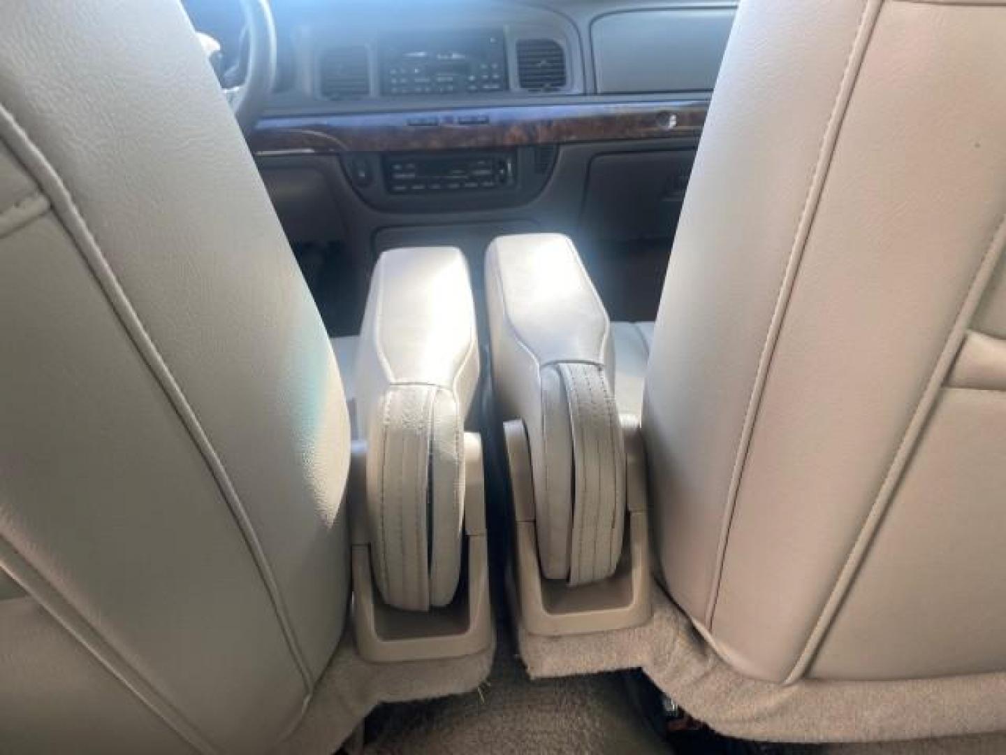 2007 Vibrant White /Med Light Stone Mercury Grand Marquis LS LOW MILES 62,205 (2MEFM75V17X) with an 4.6L SOHC FFV V8 Engine engine, Automatic transmission, located at 4701 North Dixie Hwy, Pompano Beach, FL, 33064, (954) 422-2889, 26.240938, -80.123474 - OUR WEBPAGE FLORIDACARS1.COM HAS OVER 100 PHOTOS AND FREE CARFAX LINK 2007 MERCURY GRAND MARQUIS LS VIN: 2MEFM75V17X635847 2 M E F M 7 5 V 1 7 X 6 3 5 8 4 7 SEDAN 4 DR 4.6L V8 F SOHC FLEX FUEL REAR WHEEL DRIVE Features ABS Brakes Air Conditioning Alloy Wheels AM/FM Stereo Automatic Transmission Cass - Photo#76