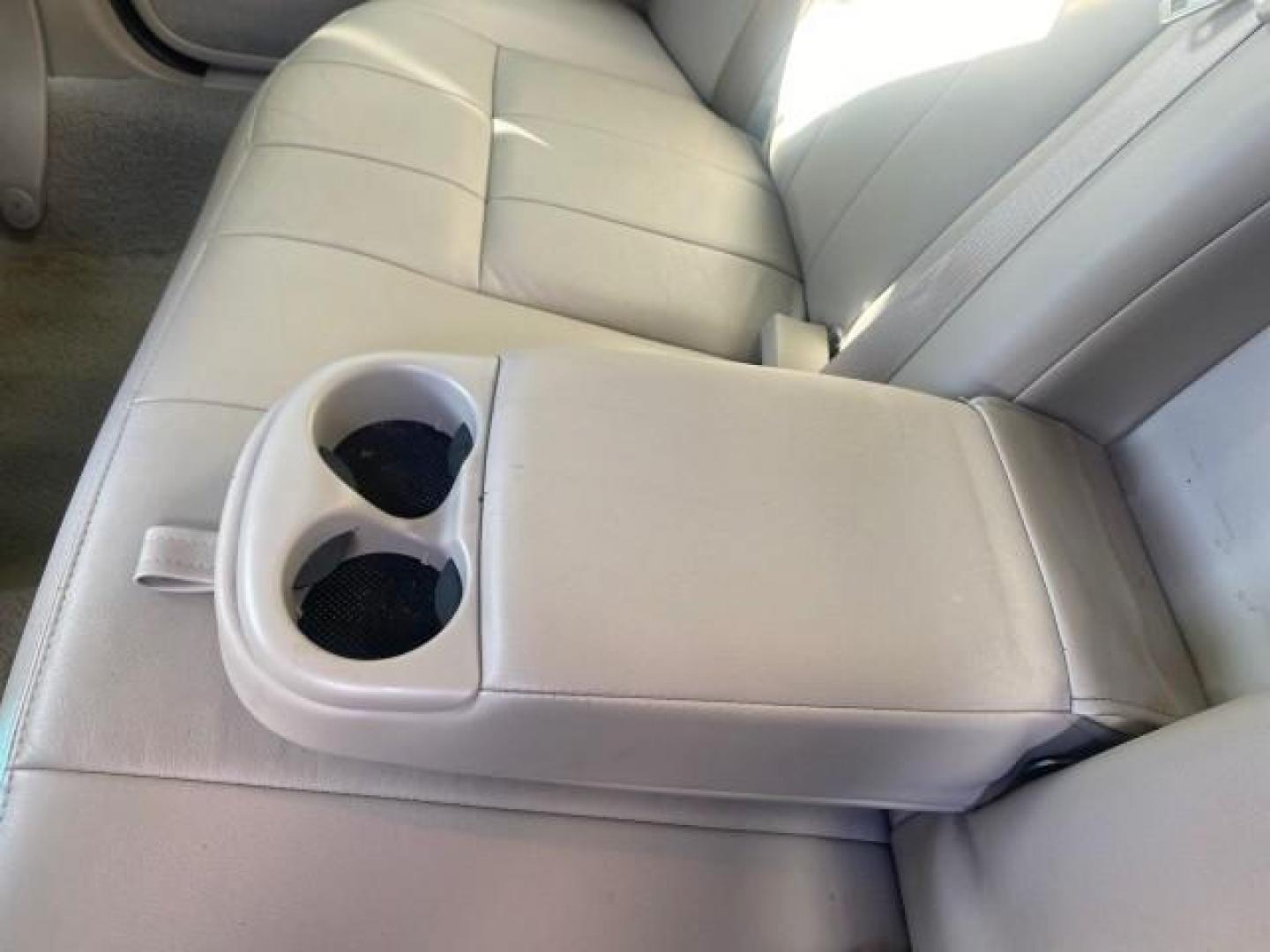 2007 Vibrant White /Med Light Stone Mercury Grand Marquis LS LOW MILES 62,205 (2MEFM75V17X) with an 4.6L SOHC FFV V8 Engine engine, Automatic transmission, located at 4701 North Dixie Hwy, Pompano Beach, FL, 33064, (954) 422-2889, 26.240938, -80.123474 - OUR WEBPAGE FLORIDACARS1.COM HAS OVER 100 PHOTOS AND FREE CARFAX LINK 2007 MERCURY GRAND MARQUIS LS VIN: 2MEFM75V17X635847 2 M E F M 7 5 V 1 7 X 6 3 5 8 4 7 SEDAN 4 DR 4.6L V8 F SOHC FLEX FUEL REAR WHEEL DRIVE Features ABS Brakes Air Conditioning Alloy Wheels AM/FM Stereo Automatic Transmission Cass - Photo#77