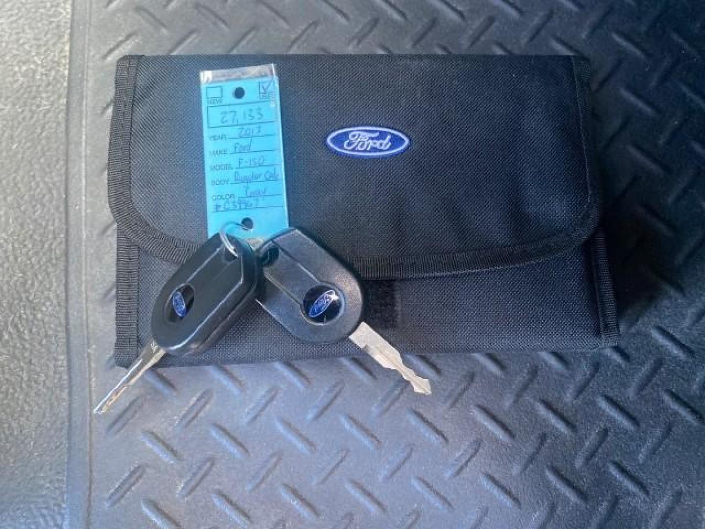 2013 Sterling Gray Metallic /Steel Gray Ford F-150 STX 4WD LOW MILES 27,133 1 OWNER (1FTMF1EF3DF) with an 5.0L V8 FFV Engine engine, Automatic transmission, located at 4701 North Dixie Hwy, Pompano Beach, FL, 33064, (954) 422-2889, 26.240938, -80.123474 - OUR WEBPAGE FLORIDACARS1.COM HAS OVER 100 PHOTOS AND FREE CARFAX LINK 2013 FORD F-150 STX VIN: 1FTMF1EF3DFC39967 1 F T M F 1 E F 3 D F C 3 9 9 6 7 PICKUP 5.0L V8 F DOHC 32V FLEX FUEL REAR WHEEL DRIVE W/ 4X4 Features 4WD/AWD ABS Brakes Air Conditioning Alloy Wheels AM/FM Stereo Automatic Transmission - Photo#23