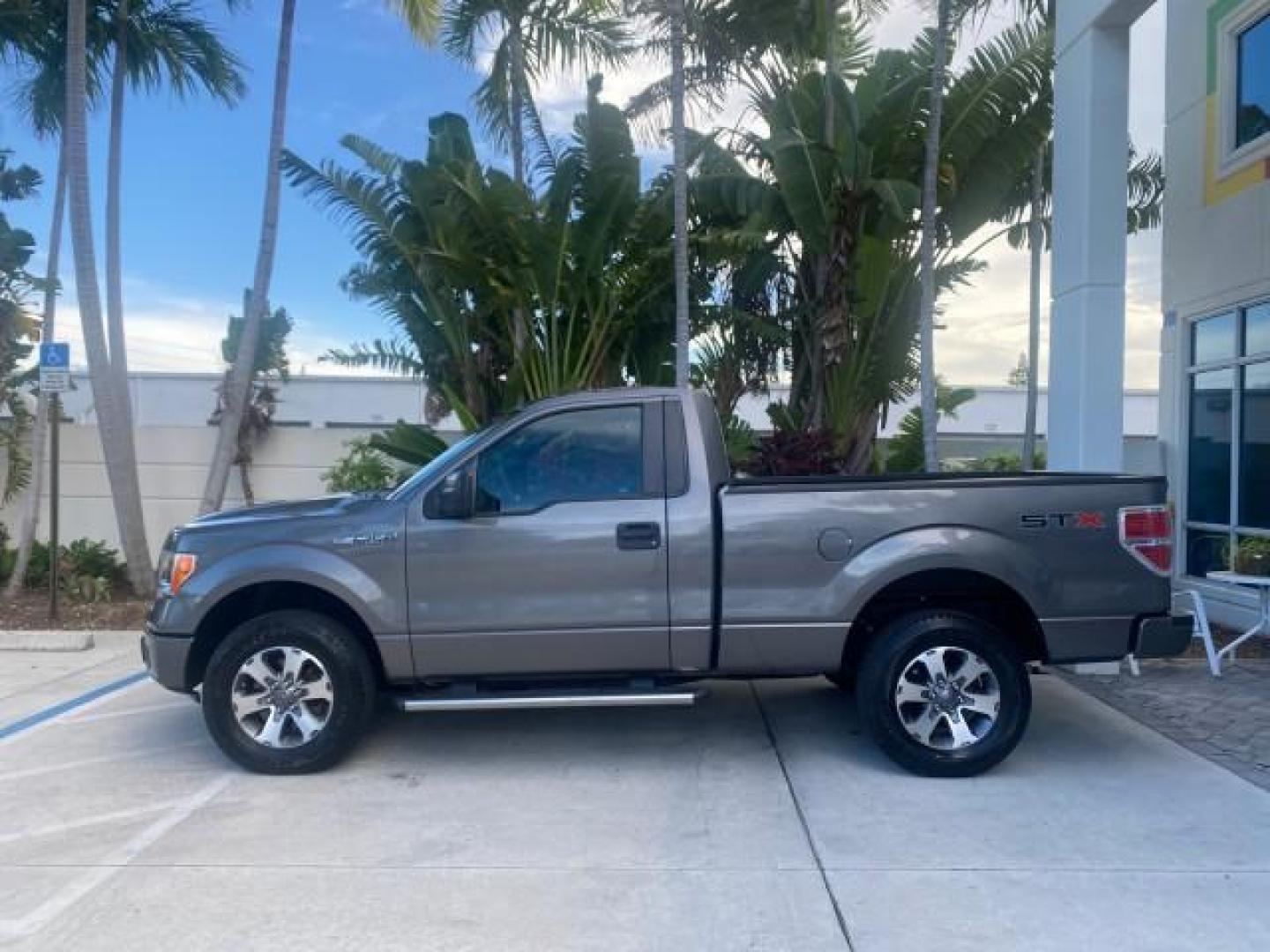 2013 Sterling Gray Metallic /Steel Gray Ford F-150 STX 4WD LOW MILES 27,133 1 OWNER (1FTMF1EF3DF) with an 5.0L V8 FFV Engine engine, Automatic transmission, located at 4701 North Dixie Hwy, Pompano Beach, FL, 33064, (954) 422-2889, 26.240938, -80.123474 - OUR WEBPAGE FLORIDACARS1.COM HAS OVER 100 PHOTOS AND FREE CARFAX LINK 2013 FORD F-150 STX VIN: 1FTMF1EF3DFC39967 1 F T M F 1 E F 3 D F C 3 9 9 6 7 PICKUP 5.0L V8 F DOHC 32V FLEX FUEL REAR WHEEL DRIVE W/ 4X4 Features 4WD/AWD ABS Brakes Air Conditioning Alloy Wheels AM/FM Stereo Automatic Transmission - Photo#31