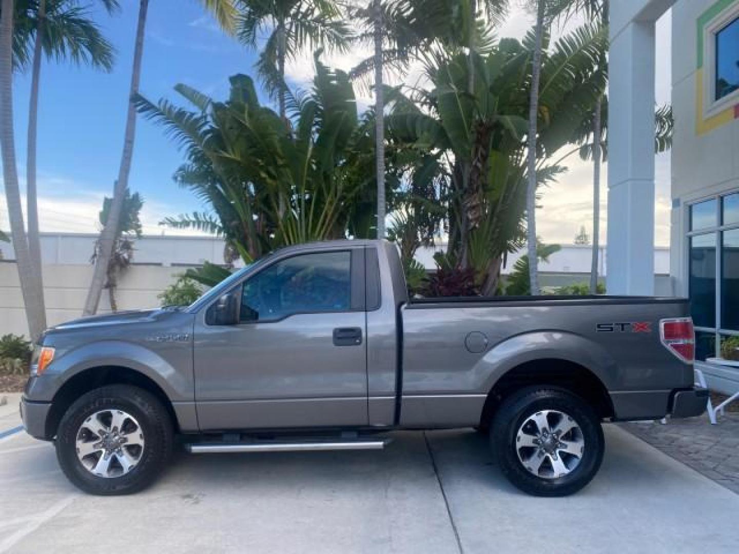 2013 Sterling Gray Metallic /Steel Gray Ford F-150 STX 4WD LOW MILES 27,133 1 OWNER (1FTMF1EF3DF) with an 5.0L V8 FFV Engine engine, Automatic transmission, located at 4701 North Dixie Hwy, Pompano Beach, FL, 33064, (954) 422-2889, 26.240938, -80.123474 - OUR WEBPAGE FLORIDACARS1.COM HAS OVER 100 PHOTOS AND FREE CARFAX LINK 2013 FORD F-150 STX VIN: 1FTMF1EF3DFC39967 1 F T M F 1 E F 3 D F C 3 9 9 6 7 PICKUP 5.0L V8 F DOHC 32V FLEX FUEL REAR WHEEL DRIVE W/ 4X4 Features 4WD/AWD ABS Brakes Air Conditioning Alloy Wheels AM/FM Stereo Automatic Transmission - Photo#32