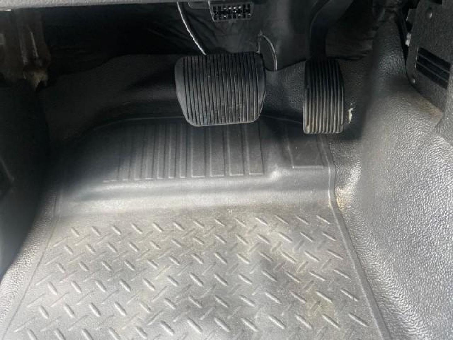 2013 Sterling Gray Metallic /Steel Gray Ford F-150 STX 4WD LOW MILES 27,133 1 OWNER (1FTMF1EF3DF) with an 5.0L V8 FFV Engine engine, Automatic transmission, located at 4701 North Dixie Hwy, Pompano Beach, FL, 33064, (954) 422-2889, 26.240938, -80.123474 - OUR WEBPAGE FLORIDACARS1.COM HAS OVER 100 PHOTOS AND FREE CARFAX LINK 2013 FORD F-150 STX VIN: 1FTMF1EF3DFC39967 1 F T M F 1 E F 3 D F C 3 9 9 6 7 PICKUP 5.0L V8 F DOHC 32V FLEX FUEL REAR WHEEL DRIVE W/ 4X4 Features 4WD/AWD ABS Brakes Air Conditioning Alloy Wheels AM/FM Stereo Automatic Transmission - Photo#56
