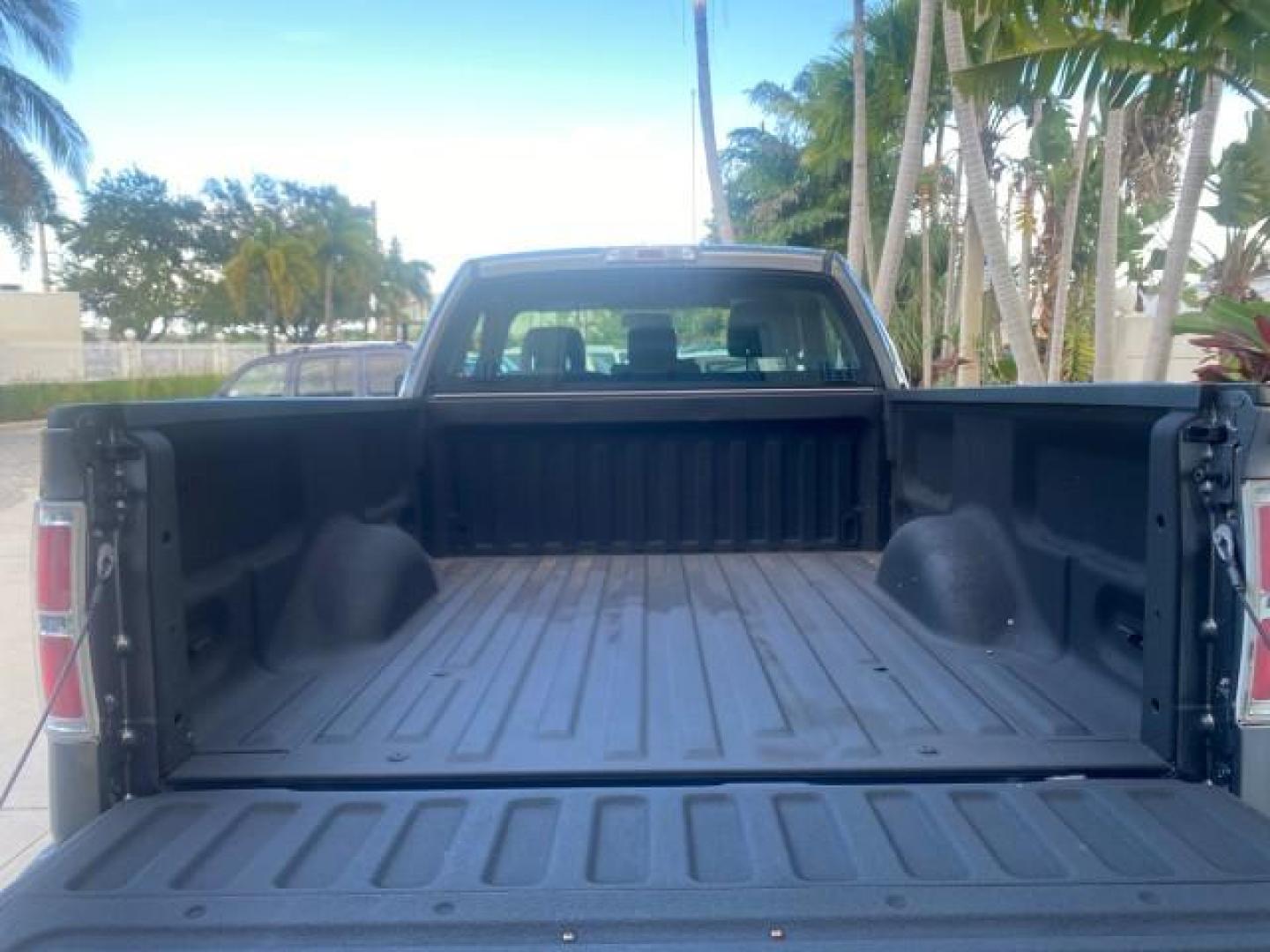 2013 Sterling Gray Metallic /Steel Gray Ford F-150 STX 4WD LOW MILES 27,133 1 OWNER (1FTMF1EF3DF) with an 5.0L V8 FFV Engine engine, Automatic transmission, located at 4701 North Dixie Hwy, Pompano Beach, FL, 33064, (954) 422-2889, 26.240938, -80.123474 - OUR WEBPAGE FLORIDACARS1.COM HAS OVER 100 PHOTOS AND FREE CARFAX LINK 2013 FORD F-150 STX VIN: 1FTMF1EF3DFC39967 1 F T M F 1 E F 3 D F C 3 9 9 6 7 PICKUP 5.0L V8 F DOHC 32V FLEX FUEL REAR WHEEL DRIVE W/ 4X4 Features 4WD/AWD ABS Brakes Air Conditioning Alloy Wheels AM/FM Stereo Automatic Transmission - Photo#88