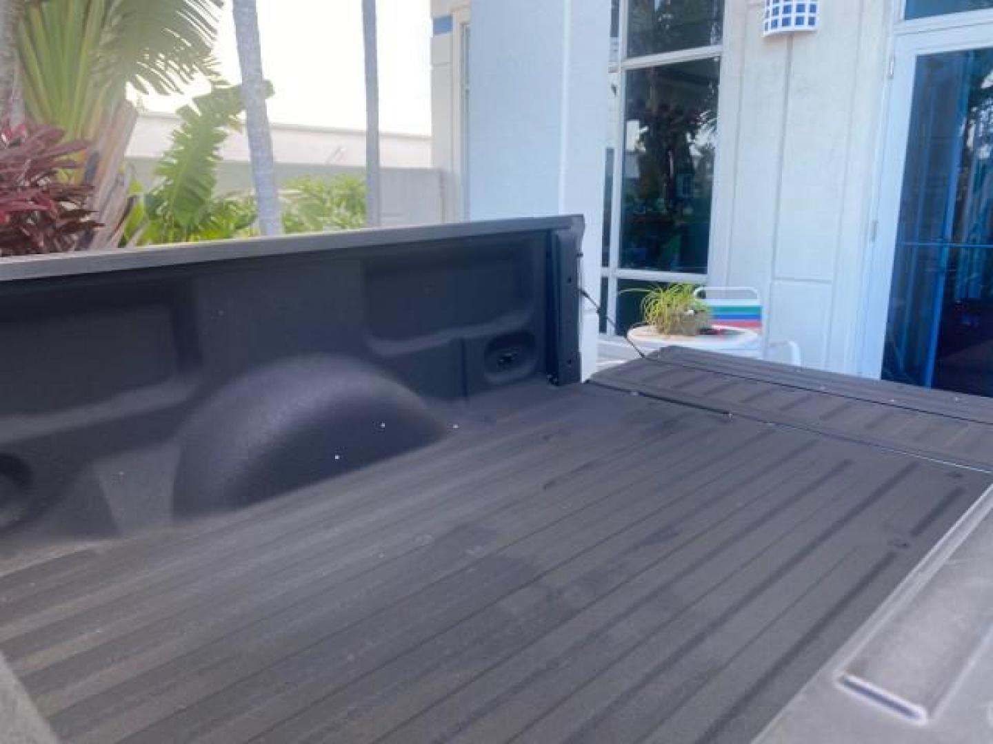2013 Sterling Gray Metallic /Steel Gray Ford F-150 STX 4WD LOW MILES 27,133 1 OWNER (1FTMF1EF3DF) with an 5.0L V8 FFV Engine engine, Automatic transmission, located at 4701 North Dixie Hwy, Pompano Beach, FL, 33064, (954) 422-2889, 26.240938, -80.123474 - OUR WEBPAGE FLORIDACARS1.COM HAS OVER 100 PHOTOS AND FREE CARFAX LINK 2013 FORD F-150 STX VIN: 1FTMF1EF3DFC39967 1 F T M F 1 E F 3 D F C 3 9 9 6 7 PICKUP 5.0L V8 F DOHC 32V FLEX FUEL REAR WHEEL DRIVE W/ 4X4 Features 4WD/AWD ABS Brakes Air Conditioning Alloy Wheels AM/FM Stereo Automatic Transmission - Photo#93