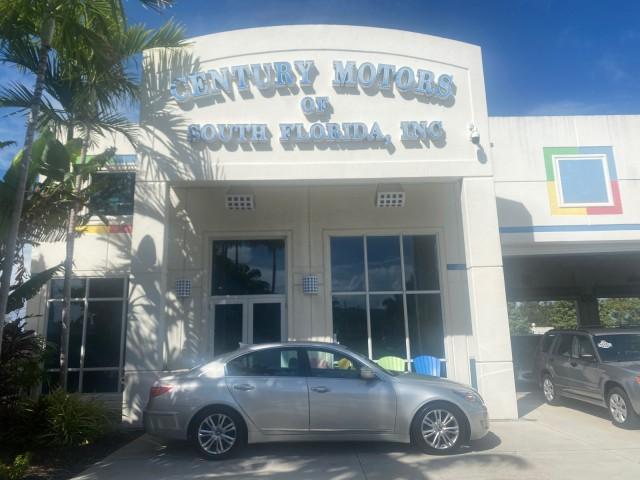 photo of 2010 Hyundai Genesis LOW MILES 32,920 SUNROOF