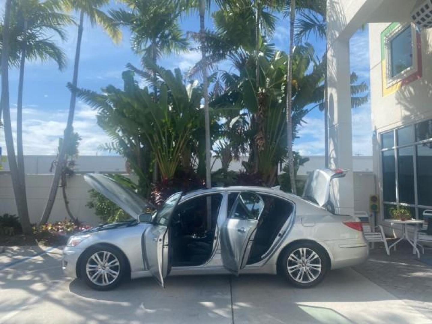 2010 Platinum Metallic /Jet black Hyundai Genesis LOW MILES 32,920 SUNROOF (KMHGC4DF8AU) with an 4.6L DOHC V8 Engine engine, Automatic transmission, located at 4701 North Dixie Hwy, Pompano Beach, FL, 33064, (954) 422-2889, 26.240938, -80.123474 - OUR WEBPAGE FLORIDACARS1.COM HAS OVER 100 PHOTOS AND FREE CARFAX LINK 2010 HYUNDAI GENESIS 4.6L V8 VIN: KMHGC4DF8AU101658 K M H G C 4 D F 8 A U 1 0 1 6 5 8 SEDAN 4 DR 4.6L V8 F DOHC 32V GASOLINE REAR WHEEL DRIVE Features A/C Seat(s) ABS Brakes Air Conditioning Alloy Wheels AM/FM Stereo Automated Cru - Photo#8
