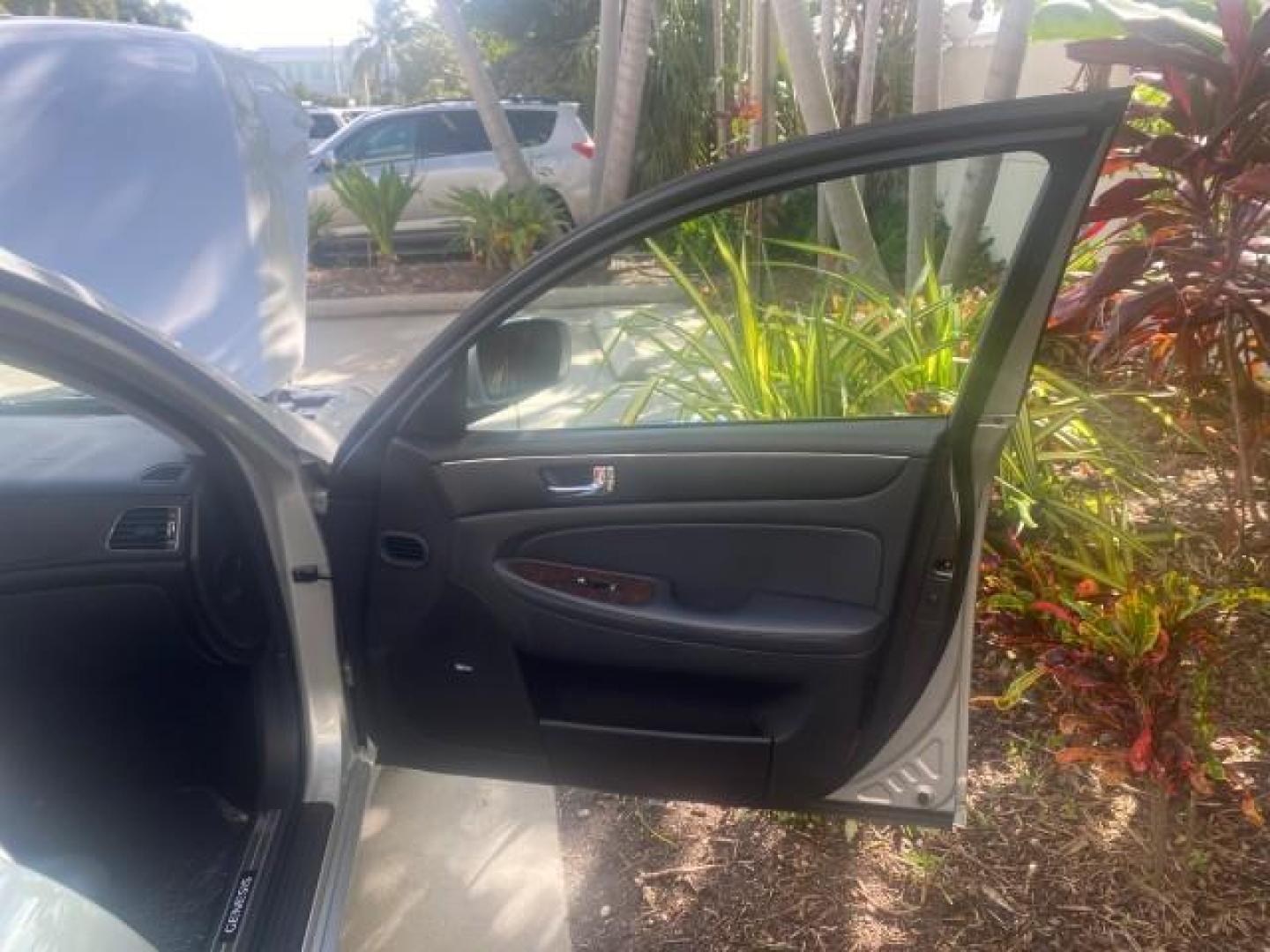 2010 Platinum Metallic /Jet black Hyundai Genesis LOW MILES 32,920 SUNROOF (KMHGC4DF8AU) with an 4.6L DOHC V8 Engine engine, Automatic transmission, located at 4701 North Dixie Hwy, Pompano Beach, FL, 33064, (954) 422-2889, 26.240938, -80.123474 - OUR WEBPAGE FLORIDACARS1.COM HAS OVER 100 PHOTOS AND FREE CARFAX LINK 2010 HYUNDAI GENESIS 4.6L V8 VIN: KMHGC4DF8AU101658 K M H G C 4 D F 8 A U 1 0 1 6 5 8 SEDAN 4 DR 4.6L V8 F DOHC 32V GASOLINE REAR WHEEL DRIVE Features A/C Seat(s) ABS Brakes Air Conditioning Alloy Wheels AM/FM Stereo Automated Cru - Photo#11