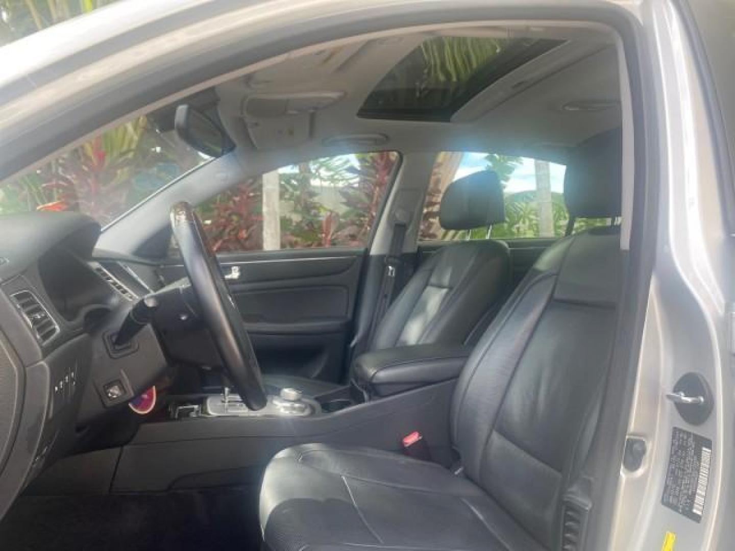 2010 Platinum Metallic /Jet black Hyundai Genesis LOW MILES 32,920 SUNROOF (KMHGC4DF8AU) with an 4.6L DOHC V8 Engine engine, Automatic transmission, located at 4701 North Dixie Hwy, Pompano Beach, FL, 33064, (954) 422-2889, 26.240938, -80.123474 - OUR WEBPAGE FLORIDACARS1.COM HAS OVER 100 PHOTOS AND FREE CARFAX LINK 2010 HYUNDAI GENESIS 4.6L V8 VIN: KMHGC4DF8AU101658 K M H G C 4 D F 8 A U 1 0 1 6 5 8 SEDAN 4 DR 4.6L V8 F DOHC 32V GASOLINE REAR WHEEL DRIVE Features A/C Seat(s) ABS Brakes Air Conditioning Alloy Wheels AM/FM Stereo Automated Cru - Photo#44