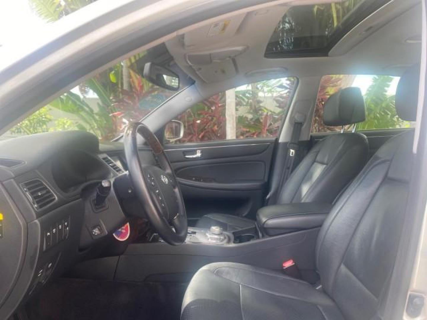 2010 Platinum Metallic /Jet black Hyundai Genesis LOW MILES 32,920 SUNROOF (KMHGC4DF8AU) with an 4.6L DOHC V8 Engine engine, Automatic transmission, located at 4701 North Dixie Hwy, Pompano Beach, FL, 33064, (954) 422-2889, 26.240938, -80.123474 - OUR WEBPAGE FLORIDACARS1.COM HAS OVER 100 PHOTOS AND FREE CARFAX LINK 2010 HYUNDAI GENESIS 4.6L V8 VIN: KMHGC4DF8AU101658 K M H G C 4 D F 8 A U 1 0 1 6 5 8 SEDAN 4 DR 4.6L V8 F DOHC 32V GASOLINE REAR WHEEL DRIVE Features A/C Seat(s) ABS Brakes Air Conditioning Alloy Wheels AM/FM Stereo Automated Cru - Photo#46