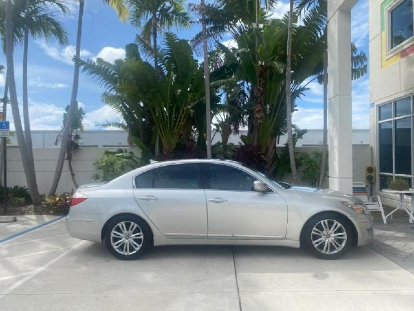 2010 Platinum Metallic /Jet black Hyundai Genesis LOW MILES 32,920 SUNROOF (KMHGC4DF8AU) with an 4.6L DOHC V8 Engine engine, Automatic transmission, located at 4701 North Dixie Hwy, Pompano Beach, FL, 33064, (954) 422-2889, 26.240938, -80.123474 - OUR WEBPAGE FLORIDACARS1.COM HAS OVER 100 PHOTOS AND FREE CARFAX LINK 2010 HYUNDAI GENESIS 4.6L V8 VIN: KMHGC4DF8AU101658 K M H G C 4 D F 8 A U 1 0 1 6 5 8 SEDAN 4 DR 4.6L V8 F DOHC 32V GASOLINE REAR WHEEL DRIVE Features A/C Seat(s) ABS Brakes Air Conditioning Alloy Wheels AM/FM Stereo Automated Cru - Photo#98