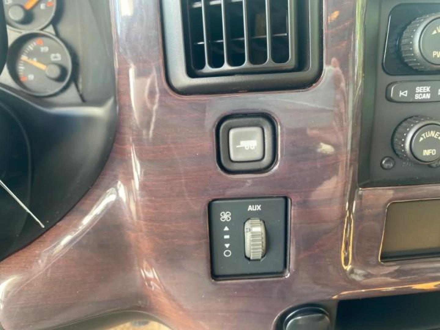 2005 Dark Blue Metallic /Neutral Chevrolet Express Van HANDICAP LIFT CONV LOW MILES 40,837 (1GBFG15T151) with an 5.3L Vortec 5300 V8 SFI Engine engine, Automatic transmission, located at 4701 North Dixie Hwy, Pompano Beach, FL, 33064, (954) 422-2889, 26.240938, -80.123474 - OUR WEBPAGE FLORIDACARS1.COM HAS OVER 100 PHOTOS AND FREE CARFAX LINK 2005 CHEVROLET REGENCY EXPRESS G1500 $20,000 - Conversion Van VIN: 1GBFG15T151226679 $20,000 - Handicap Lift $70,000 - NEW CHEVROLET REGENCY VAN 1 G B F G 1 5 T 1 5 1 2 2 6 6 7 9 VAN 5.3L V8 F GASOLINE REAR WHEEL DRIVE Features AB - Photo#59