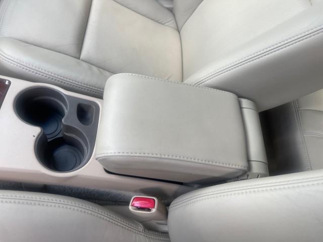 2006 Light Platinum /Cashmere Cadillac CTS LOW MILES 30,356 3.6 V6 VVT (1G6DP577160) with an 3.6L V6 VVT Engine engine, Automatic transmission, located at 4701 North Dixie Hwy, Pompano Beach, FL, 33064, (954) 422-2889, 26.240938, -80.123474 - OUR WEBPAGE FLORIDACARS1.COM HAS OVER 100 PHOTOS AND FREE CARFAX LINK 2006 CADILLAC CTS VIN: 1G6DP577160124562 1 G 6 D P 5 7 7 1 6 0 1 2 4 5 6 2 SEDAN 4 DR 3.6L V6 F GASOLINE REAR WHEEL DRIVE Features ABS Brakes Air Conditioning Alloy Wheels AM/FM Stereo Automatic Transmission CD Audio Cruise Contro - Photo#61