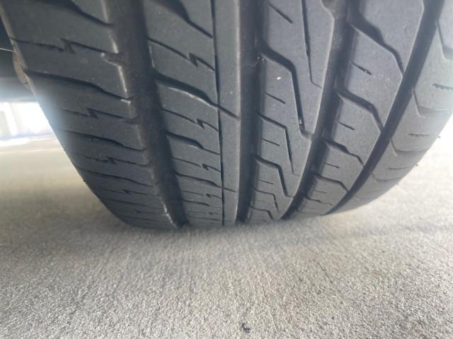 2006 Light Platinum /Cashmere Cadillac CTS LOW MILES 30,356 3.6 V6 VVT (1G6DP577160) with an 3.6L V6 VVT Engine engine, Automatic transmission, located at 4701 North Dixie Hwy, Pompano Beach, FL, 33064, (954) 422-2889, 26.240938, -80.123474 - OUR WEBPAGE FLORIDACARS1.COM HAS OVER 100 PHOTOS AND FREE CARFAX LINK 2006 CADILLAC CTS VIN: 1G6DP577160124562 1 G 6 D P 5 7 7 1 6 0 1 2 4 5 6 2 SEDAN 4 DR 3.6L V6 F GASOLINE REAR WHEEL DRIVE Features ABS Brakes Air Conditioning Alloy Wheels AM/FM Stereo Automatic Transmission CD Audio Cruise Contro - Photo#82