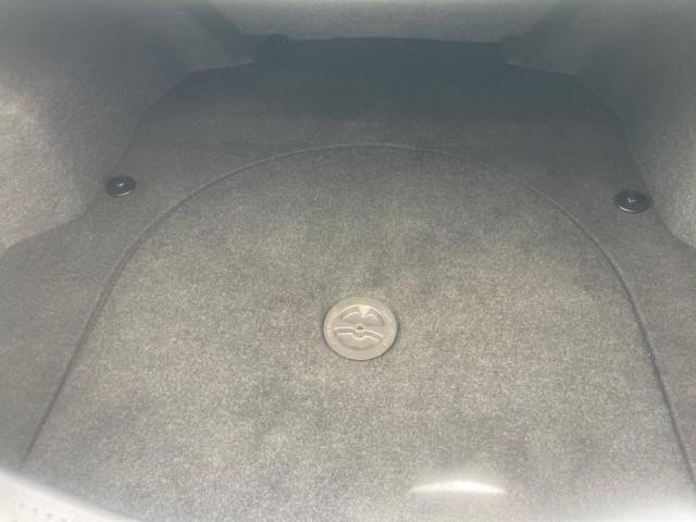 2006 Light Platinum /Cashmere Cadillac CTS LOW MILES 30,356 3.6 V6 VVT (1G6DP577160) with an 3.6L V6 VVT Engine engine, Automatic transmission, located at 4701 North Dixie Hwy, Pompano Beach, FL, 33064, (954) 422-2889, 26.240938, -80.123474 - OUR WEBPAGE FLORIDACARS1.COM HAS OVER 100 PHOTOS AND FREE CARFAX LINK 2006 CADILLAC CTS VIN: 1G6DP577160124562 1 G 6 D P 5 7 7 1 6 0 1 2 4 5 6 2 SEDAN 4 DR 3.6L V6 F GASOLINE REAR WHEEL DRIVE Features ABS Brakes Air Conditioning Alloy Wheels AM/FM Stereo Automatic Transmission CD Audio Cruise Contro - Photo#87