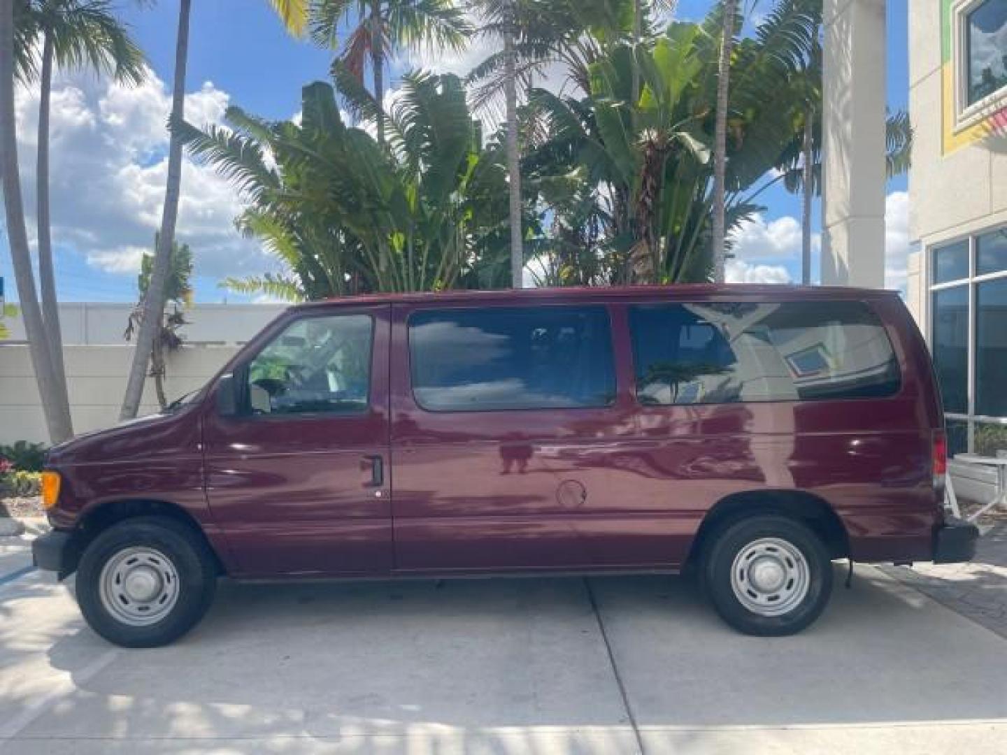 2006 Dark Toreador Red Metallic /Medium Flint Ford Econoline Wagon XLT 8 PASS LOW MILES 56290 (1FMRE11W06D) with an 4.6L EFI V8 Engine engine, Automatic transmission, located at 4701 North Dixie Hwy, Pompano Beach, FL, 33064, (954) 422-2889, 26.240938, -80.123474 - OUR WEBPAGE FLORIDACARS1.COM HAS OVER 100 PHOTOS AND FREE CARFAX LINK 2006 FORD E-SERIES E-150 XLT VIN: 1FMRE11W06DA64988 1 F M R E 1 1 W 0 6 D A 6 4 9 8 8 VAN 4.6L V8 F GASOLINE REAR WHEEL DRIVE Features ABS Brakes Air Conditioning AM/FM Stereo Automatic Transmission CD Audio Cruise Control Power L - Photo#32