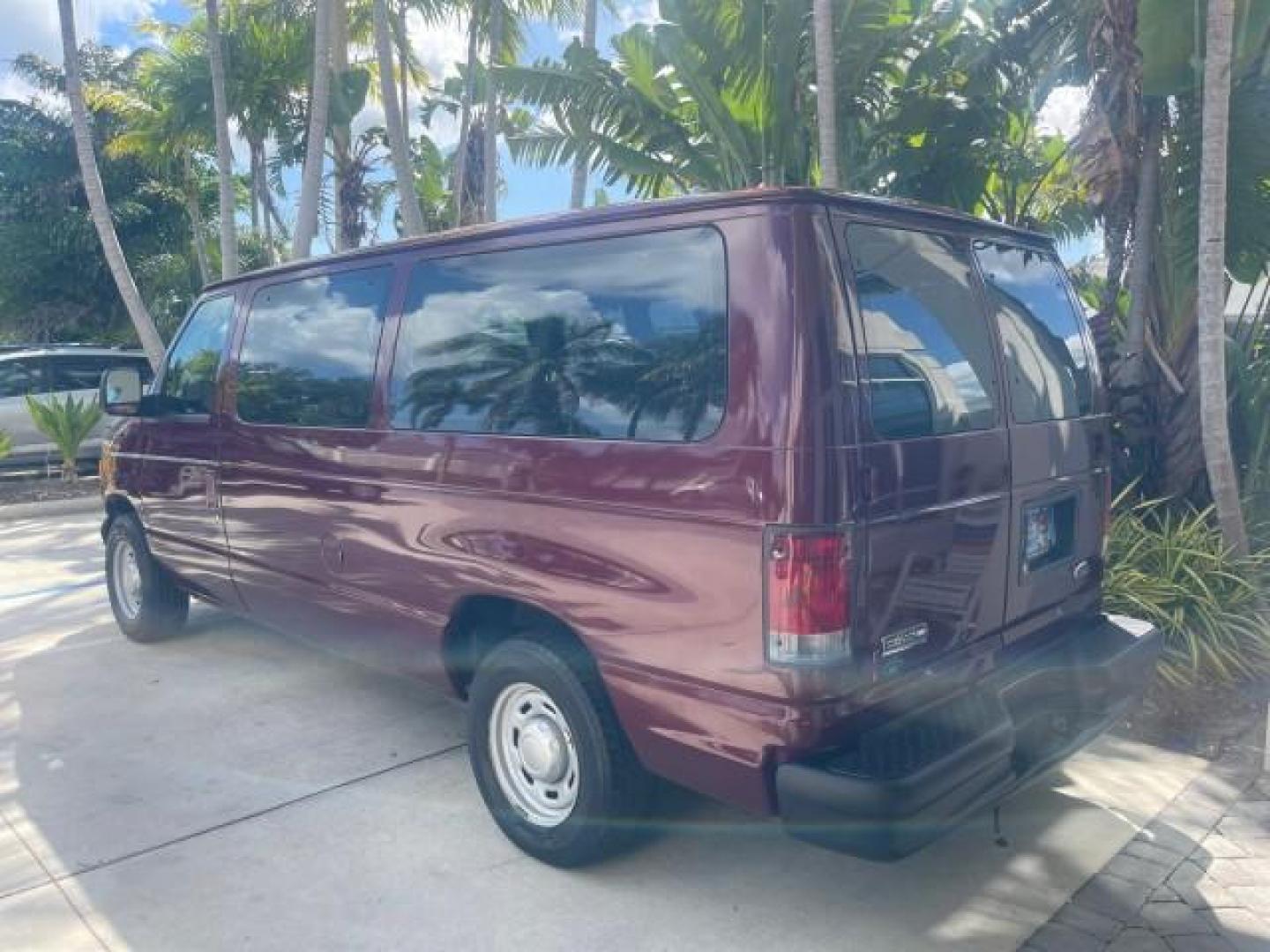 2006 Dark Toreador Red Metallic /Medium Flint Ford Econoline Wagon XLT 8 PASS LOW MILES 56290 (1FMRE11W06D) with an 4.6L EFI V8 Engine engine, Automatic transmission, located at 4701 North Dixie Hwy, Pompano Beach, FL, 33064, (954) 422-2889, 26.240938, -80.123474 - OUR WEBPAGE FLORIDACARS1.COM HAS OVER 100 PHOTOS AND FREE CARFAX LINK 2006 FORD E-SERIES E-150 XLT VIN: 1FMRE11W06DA64988 1 F M R E 1 1 W 0 6 D A 6 4 9 8 8 VAN 4.6L V8 F GASOLINE REAR WHEEL DRIVE Features ABS Brakes Air Conditioning AM/FM Stereo Automatic Transmission CD Audio Cruise Control Power L - Photo#34