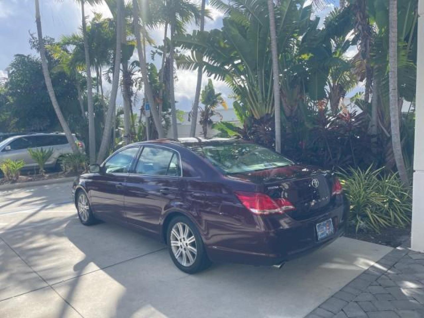 2006 Cassis Pearl /Ivory Toyota Avalon Limited 1 OWNER FL LOW MILES 49391 (4T1BK36B36U) with an 3.5L 24-Valve EFI DOHC V6 Engine engine, Automatic transmission, located at 4701 North Dixie Hwy, Pompano Beach, FL, 33064, (954) 422-2889, 26.240938, -80.123474 - OUR WEBPAGE FLORIDACARS1.COM HAS OVER 100 PHOTOS AND FREE CARFAX LINK 2006 TOYOTA AVALON LIMITED VIN: 4T1BK36B36U142787 4 T 1 B K 3 6 B 3 6 U 1 4 2 7 8 7 SEDAN 4 DR 3.5L V6 F DOHC 24V GASOLINE 31 MPG FRONT WHEEL DRIVE Features ABS Brakes Air Conditioning Alloy Wheels AM/FM Stereo Automatic Transmiss - Photo#5