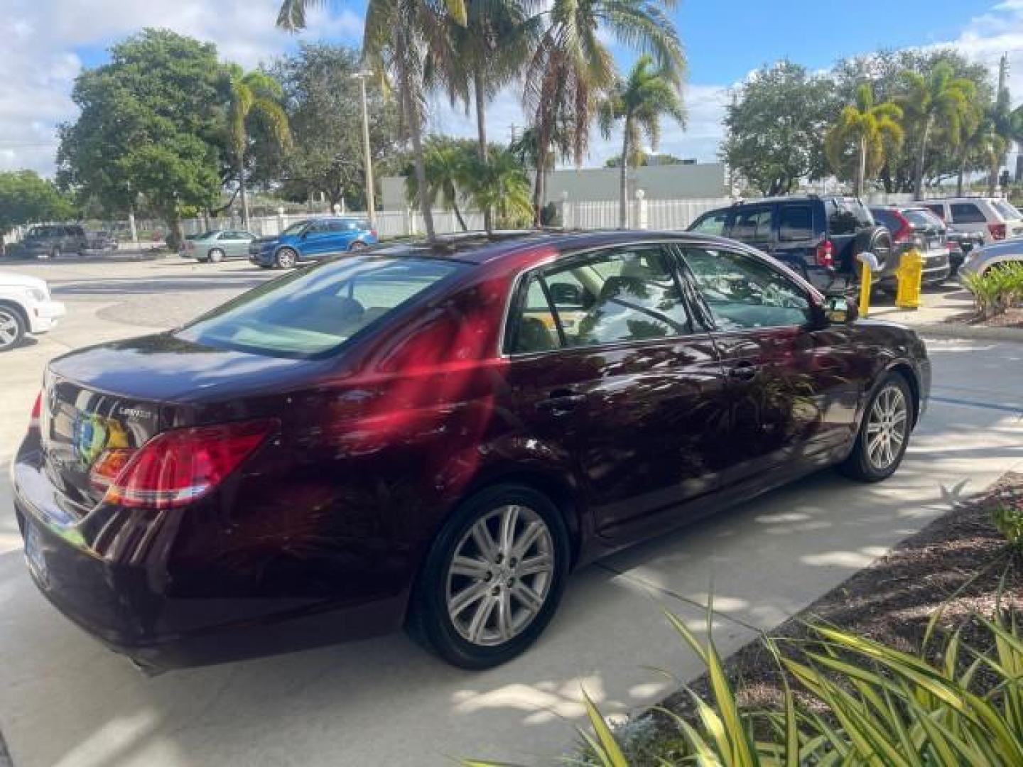 2006 Cassis Pearl /Ivory Toyota Avalon Limited 1 OWNER FL LOW MILES 49391 (4T1BK36B36U) with an 3.5L 24-Valve EFI DOHC V6 Engine engine, Automatic transmission, located at 4701 North Dixie Hwy, Pompano Beach, FL, 33064, (954) 422-2889, 26.240938, -80.123474 - OUR WEBPAGE FLORIDACARS1.COM HAS OVER 100 PHOTOS AND FREE CARFAX LINK 2006 TOYOTA AVALON LIMITED VIN: 4T1BK36B36U142787 4 T 1 B K 3 6 B 3 6 U 1 4 2 7 8 7 SEDAN 4 DR 3.5L V6 F DOHC 24V GASOLINE 31 MPG FRONT WHEEL DRIVE Features ABS Brakes Air Conditioning Alloy Wheels AM/FM Stereo Automatic Transmiss - Photo#7