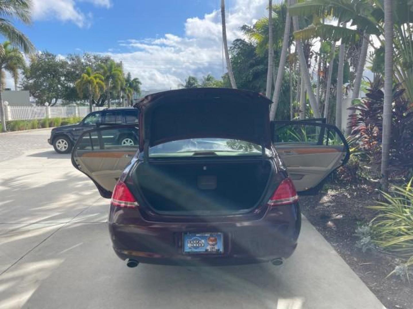 2006 Cassis Pearl /Ivory Toyota Avalon Limited 1 OWNER FL LOW MILES 49391 (4T1BK36B36U) with an 3.5L 24-Valve EFI DOHC V6 Engine engine, Automatic transmission, located at 4701 North Dixie Hwy, Pompano Beach, FL, 33064, (954) 422-2889, 26.240938, -80.123474 - OUR WEBPAGE FLORIDACARS1.COM HAS OVER 100 PHOTOS AND FREE CARFAX LINK 2006 TOYOTA AVALON LIMITED VIN: 4T1BK36B36U142787 4 T 1 B K 3 6 B 3 6 U 1 4 2 7 8 7 SEDAN 4 DR 3.5L V6 F DOHC 24V GASOLINE 31 MPG FRONT WHEEL DRIVE Features ABS Brakes Air Conditioning Alloy Wheels AM/FM Stereo Automatic Transmiss - Photo#15