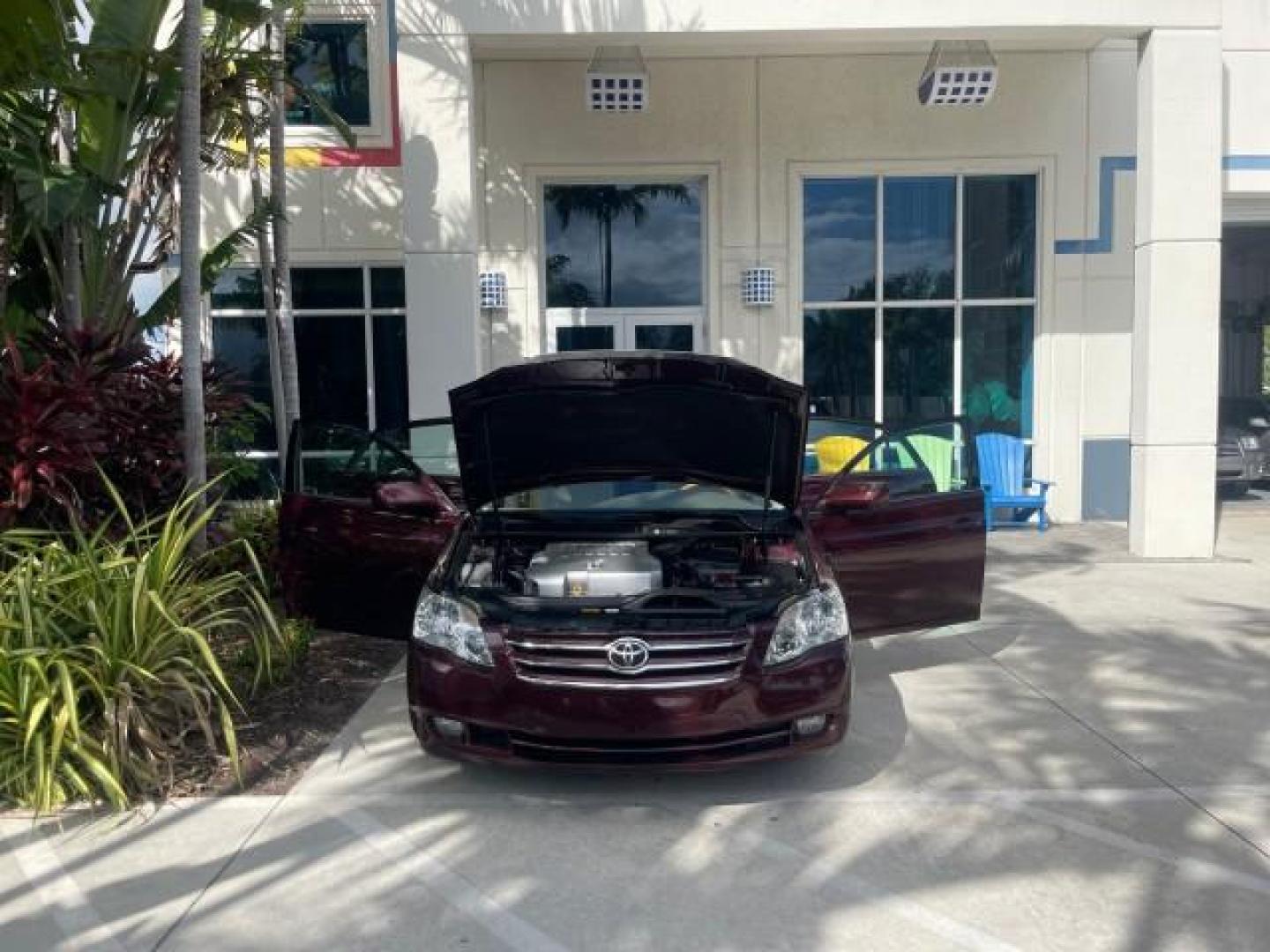 2006 Cassis Pearl /Ivory Toyota Avalon Limited 1 OWNER FL LOW MILES 49391 (4T1BK36B36U) with an 3.5L 24-Valve EFI DOHC V6 Engine engine, Automatic transmission, located at 4701 North Dixie Hwy, Pompano Beach, FL, 33064, (954) 422-2889, 26.240938, -80.123474 - OUR WEBPAGE FLORIDACARS1.COM HAS OVER 100 PHOTOS AND FREE CARFAX LINK 2006 TOYOTA AVALON LIMITED VIN: 4T1BK36B36U142787 4 T 1 B K 3 6 B 3 6 U 1 4 2 7 8 7 SEDAN 4 DR 3.5L V6 F DOHC 24V GASOLINE 31 MPG FRONT WHEEL DRIVE Features ABS Brakes Air Conditioning Alloy Wheels AM/FM Stereo Automatic Transmiss - Photo#16