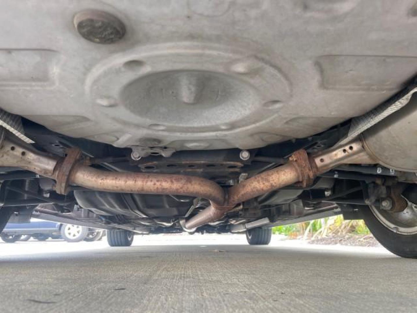 2006 Cassis Pearl /Ivory Toyota Avalon Limited 1 OWNER FL LOW MILES 49391 (4T1BK36B36U) with an 3.5L 24-Valve EFI DOHC V6 Engine engine, Automatic transmission, located at 4701 North Dixie Hwy, Pompano Beach, FL, 33064, (954) 422-2889, 26.240938, -80.123474 - OUR WEBPAGE FLORIDACARS1.COM HAS OVER 100 PHOTOS AND FREE CARFAX LINK 2006 TOYOTA AVALON LIMITED VIN: 4T1BK36B36U142787 4 T 1 B K 3 6 B 3 6 U 1 4 2 7 8 7 SEDAN 4 DR 3.5L V6 F DOHC 24V GASOLINE 31 MPG FRONT WHEEL DRIVE Features ABS Brakes Air Conditioning Alloy Wheels AM/FM Stereo Automatic Transmiss - Photo#22