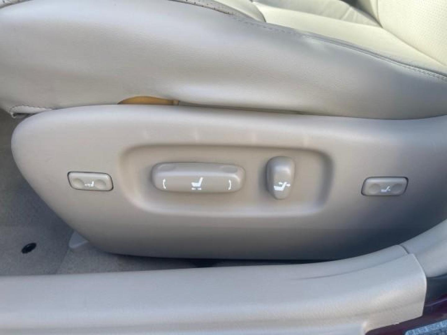 2006 Cassis Pearl /Ivory Toyota Avalon Limited 1 OWNER FL LOW MILES 49391 (4T1BK36B36U) with an 3.5L 24-Valve EFI DOHC V6 Engine engine, Automatic transmission, located at 4701 North Dixie Hwy, Pompano Beach, FL, 33064, (954) 422-2889, 26.240938, -80.123474 - OUR WEBPAGE FLORIDACARS1.COM HAS OVER 100 PHOTOS AND FREE CARFAX LINK 2006 TOYOTA AVALON LIMITED VIN: 4T1BK36B36U142787 4 T 1 B K 3 6 B 3 6 U 1 4 2 7 8 7 SEDAN 4 DR 3.5L V6 F DOHC 24V GASOLINE 31 MPG FRONT WHEEL DRIVE Features ABS Brakes Air Conditioning Alloy Wheels AM/FM Stereo Automatic Transmiss - Photo#43