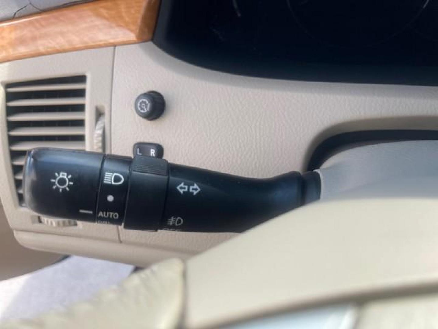 2006 Cassis Pearl /Ivory Toyota Avalon Limited 1 OWNER FL LOW MILES 49391 (4T1BK36B36U) with an 3.5L 24-Valve EFI DOHC V6 Engine engine, Automatic transmission, located at 4701 North Dixie Hwy, Pompano Beach, FL, 33064, (954) 422-2889, 26.240938, -80.123474 - OUR WEBPAGE FLORIDACARS1.COM HAS OVER 100 PHOTOS AND FREE CARFAX LINK 2006 TOYOTA AVALON LIMITED VIN: 4T1BK36B36U142787 4 T 1 B K 3 6 B 3 6 U 1 4 2 7 8 7 SEDAN 4 DR 3.5L V6 F DOHC 24V GASOLINE 31 MPG FRONT WHEEL DRIVE Features ABS Brakes Air Conditioning Alloy Wheels AM/FM Stereo Automatic Transmiss - Photo#52