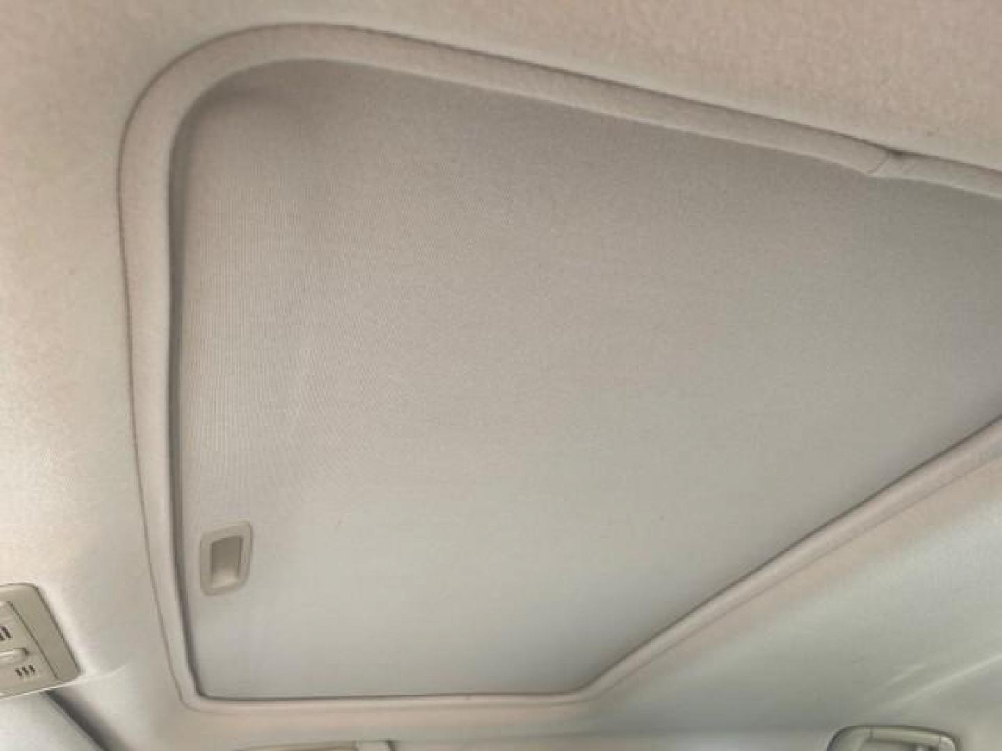 2006 Cassis Pearl /Ivory Toyota Avalon Limited 1 OWNER FL LOW MILES 49391 (4T1BK36B36U) with an 3.5L 24-Valve EFI DOHC V6 Engine engine, Automatic transmission, located at 4701 North Dixie Hwy, Pompano Beach, FL, 33064, (954) 422-2889, 26.240938, -80.123474 - OUR WEBPAGE FLORIDACARS1.COM HAS OVER 100 PHOTOS AND FREE CARFAX LINK 2006 TOYOTA AVALON LIMITED VIN: 4T1BK36B36U142787 4 T 1 B K 3 6 B 3 6 U 1 4 2 7 8 7 SEDAN 4 DR 3.5L V6 F DOHC 24V GASOLINE 31 MPG FRONT WHEEL DRIVE Features ABS Brakes Air Conditioning Alloy Wheels AM/FM Stereo Automatic Transmiss - Photo#64