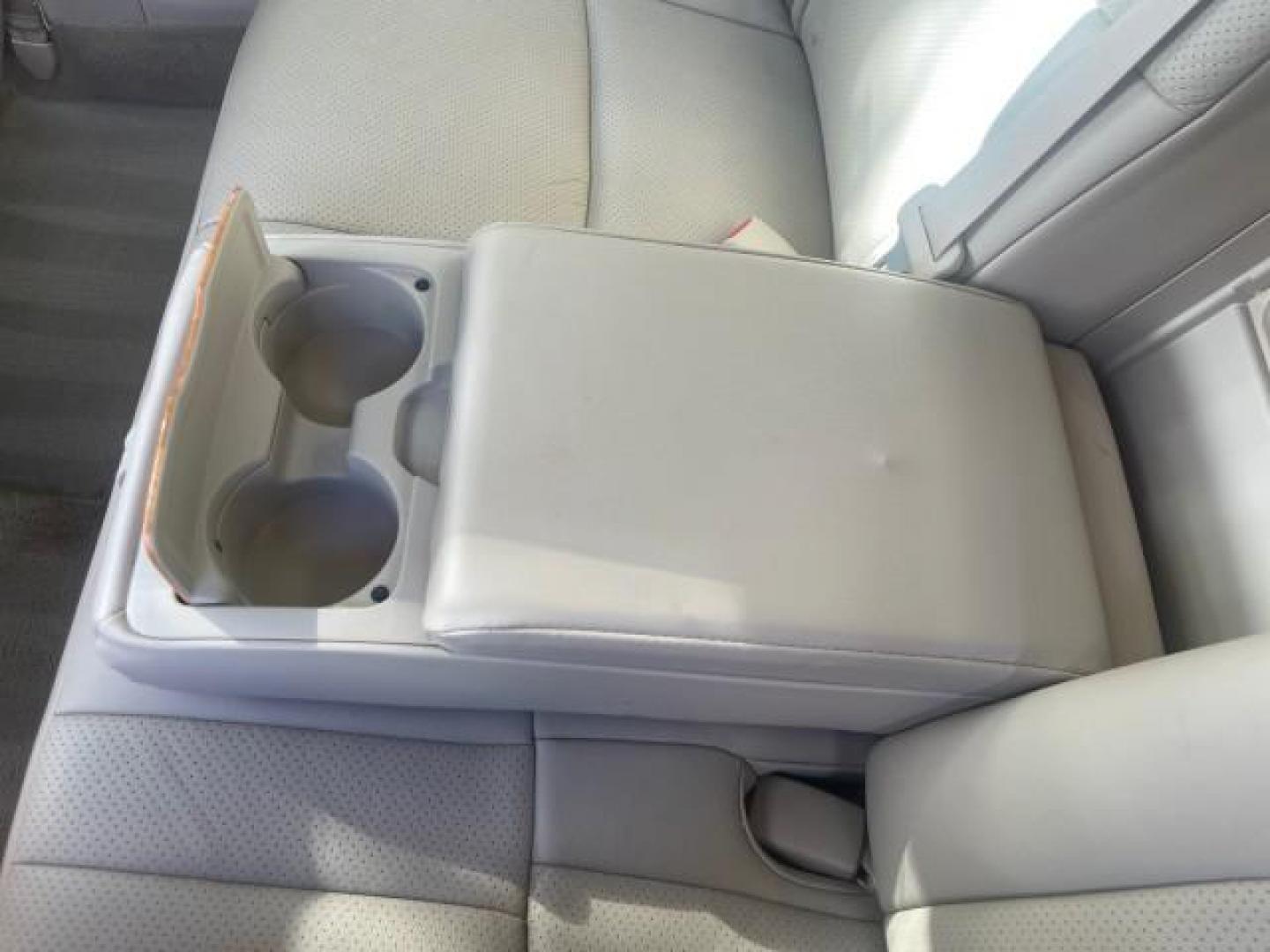 2006 Cassis Pearl /Ivory Toyota Avalon Limited 1 OWNER FL LOW MILES 49391 (4T1BK36B36U) with an 3.5L 24-Valve EFI DOHC V6 Engine engine, Automatic transmission, located at 4701 North Dixie Hwy, Pompano Beach, FL, 33064, (954) 422-2889, 26.240938, -80.123474 - OUR WEBPAGE FLORIDACARS1.COM HAS OVER 100 PHOTOS AND FREE CARFAX LINK 2006 TOYOTA AVALON LIMITED VIN: 4T1BK36B36U142787 4 T 1 B K 3 6 B 3 6 U 1 4 2 7 8 7 SEDAN 4 DR 3.5L V6 F DOHC 24V GASOLINE 31 MPG FRONT WHEEL DRIVE Features ABS Brakes Air Conditioning Alloy Wheels AM/FM Stereo Automatic Transmiss - Photo#78