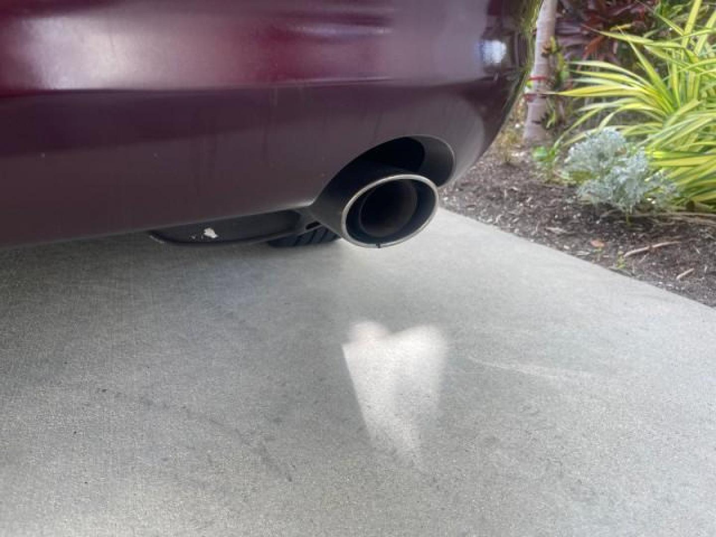 2006 Cassis Pearl /Ivory Toyota Avalon Limited 1 OWNER FL LOW MILES 49391 (4T1BK36B36U) with an 3.5L 24-Valve EFI DOHC V6 Engine engine, Automatic transmission, located at 4701 North Dixie Hwy, Pompano Beach, FL, 33064, (954) 422-2889, 26.240938, -80.123474 - OUR WEBPAGE FLORIDACARS1.COM HAS OVER 100 PHOTOS AND FREE CARFAX LINK 2006 TOYOTA AVALON LIMITED VIN: 4T1BK36B36U142787 4 T 1 B K 3 6 B 3 6 U 1 4 2 7 8 7 SEDAN 4 DR 3.5L V6 F DOHC 24V GASOLINE 31 MPG FRONT WHEEL DRIVE Features ABS Brakes Air Conditioning Alloy Wheels AM/FM Stereo Automatic Transmiss - Photo#90