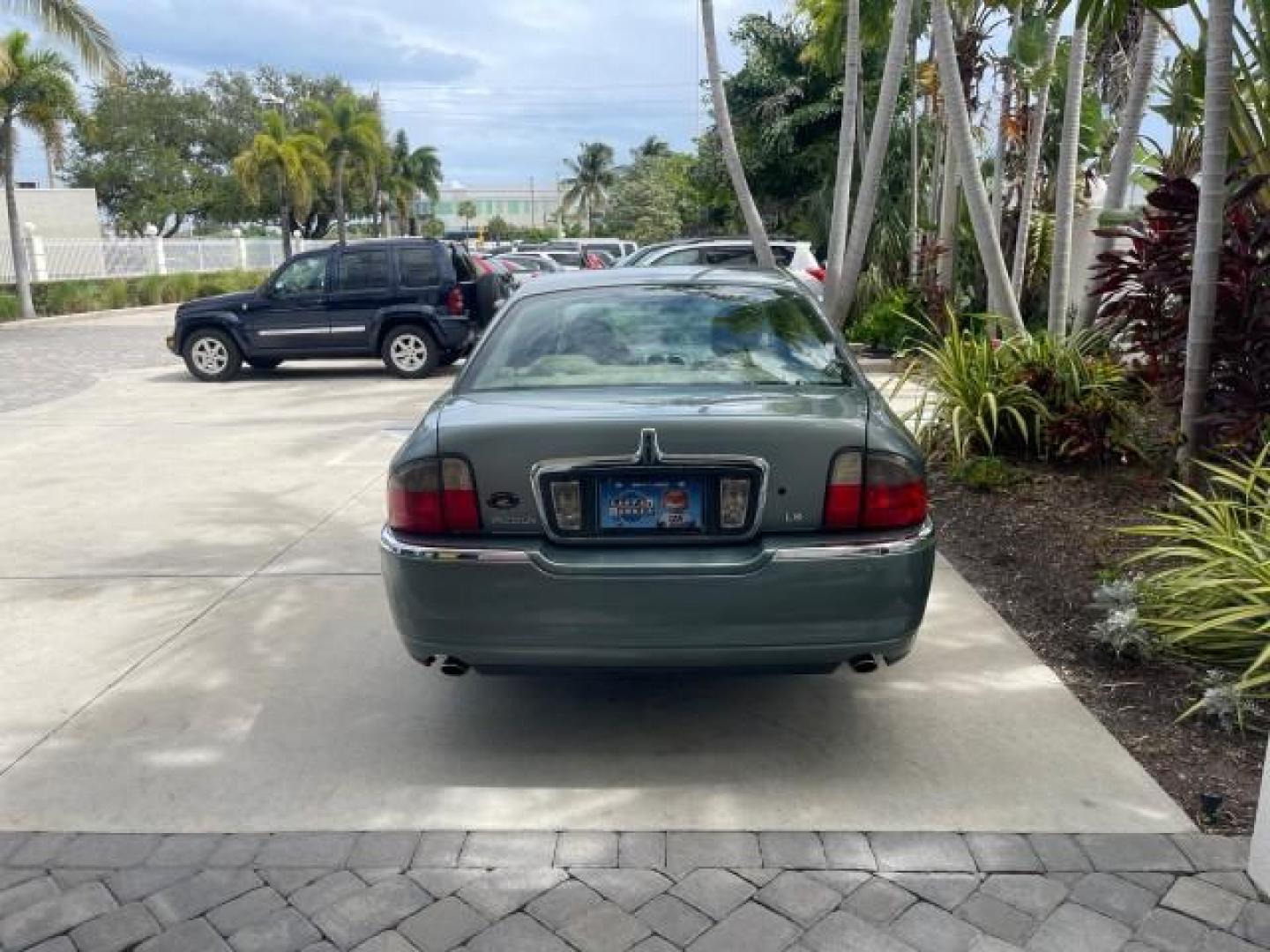 2005 Norsea Blue Metallic /Stone/Camel Lincoln LS LOW MILES 49882 1 OWNER FLORIDA (1LNHM86S05Y) with an 3.0L DOHC EFI 24-Valve V6 Engine engine, Automatic transmission, located at 4701 North Dixie Hwy, Pompano Beach, FL, 33064, (954) 422-2889, 26.240938, -80.123474 - OUR WEBPAGE FLORIDACARS1.COM HAS OVER 100 PHOTOS AND FREE CARFAX LINK 2005 LINCOLN LS LUXURY VIN: 1LNHM86S05Y614694 1 L N H M 8 6 S 0 5 Y 6 1 4 6 9 4 SEDAN 4 DR 3.0L V6 F DOHC GASOLINE REAR WHEEL DRIVE Features ABS Brakes Air Conditioning Alloy Wheels AM/FM Stereo Automatic Transmission Cassette Pla - Photo#35