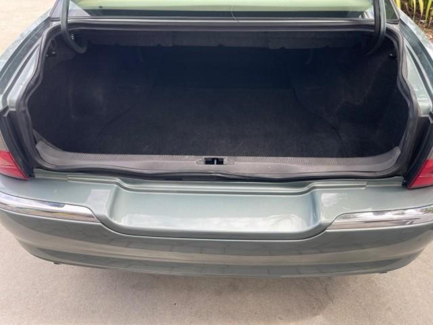 2005 Norsea Blue Metallic /Stone/Camel Lincoln LS LOW MILES 49882 1 OWNER FLORIDA (1LNHM86S05Y) with an 3.0L DOHC EFI 24-Valve V6 Engine engine, Automatic transmission, located at 4701 North Dixie Hwy, Pompano Beach, FL, 33064, (954) 422-2889, 26.240938, -80.123474 - OUR WEBPAGE FLORIDACARS1.COM HAS OVER 100 PHOTOS AND FREE CARFAX LINK 2005 LINCOLN LS LUXURY VIN: 1LNHM86S05Y614694 1 L N H M 8 6 S 0 5 Y 6 1 4 6 9 4 SEDAN 4 DR 3.0L V6 F DOHC GASOLINE REAR WHEEL DRIVE Features ABS Brakes Air Conditioning Alloy Wheels AM/FM Stereo Automatic Transmission Cassette Pla - Photo#87