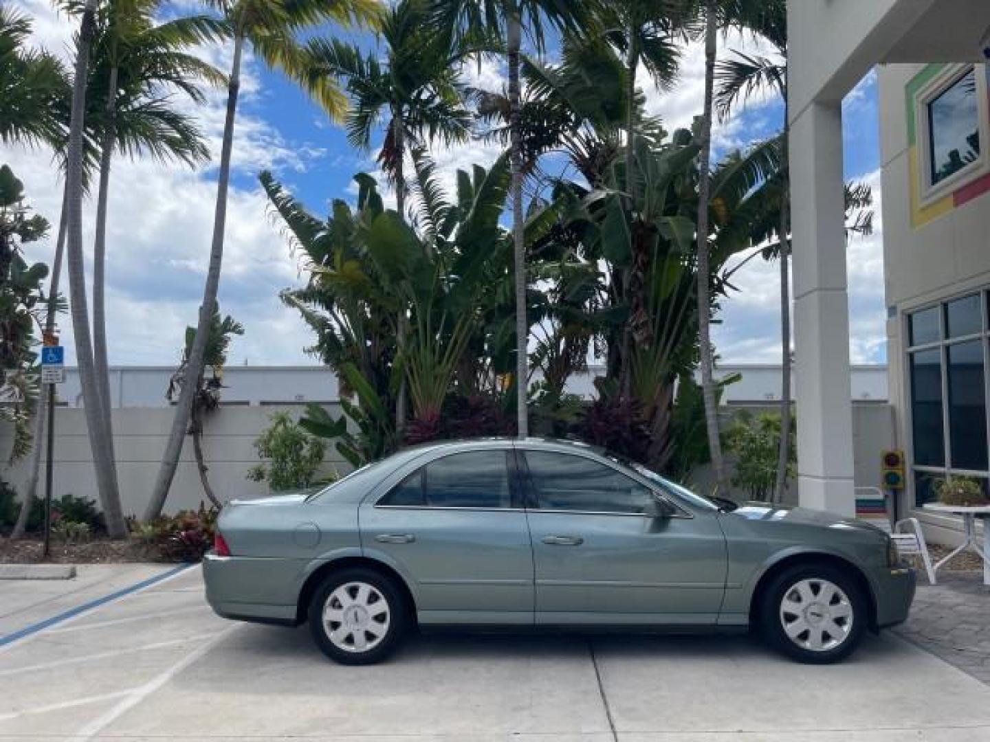 2005 Norsea Blue Metallic /Stone/Camel Lincoln LS LOW MILES 49882 1 OWNER FLORIDA (1LNHM86S05Y) with an 3.0L DOHC EFI 24-Valve V6 Engine engine, Automatic transmission, located at 4701 North Dixie Hwy, Pompano Beach, FL, 33064, (954) 422-2889, 26.240938, -80.123474 - OUR WEBPAGE FLORIDACARS1.COM HAS OVER 100 PHOTOS AND FREE CARFAX LINK 2005 LINCOLN LS LUXURY VIN: 1LNHM86S05Y614694 1 L N H M 8 6 S 0 5 Y 6 1 4 6 9 4 SEDAN 4 DR 3.0L V6 F DOHC GASOLINE REAR WHEEL DRIVE Features ABS Brakes Air Conditioning Alloy Wheels AM/FM Stereo Automatic Transmission Cassette Pla - Photo#95
