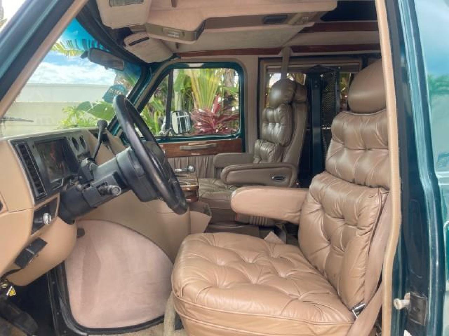 1995 GMC Vandura CONVERSION VAN LOW MILES 68,220 (1GDEG25K5SF) with an 5.7L EFI V8 Engine engine, Automatic transmission, located at 4701 North Dixie Hwy, Pompano Beach, FL, 33064, (954) 422-2889, 26.240938, -80.123474 - OUR WEBPAGE FLORIDACARS1.COM HAS OVER 100 PHOTOS AND FREE CARFAX LINK 1995 GMC RALLY/VANDURA G2500 VIN: 1GDEG25K5SF556971 1 G D E G 2 5 K 5 S F 5 5 6 9 7 1 VAN 5.7L V8 F - This is the best motor ever built. GASOLINE REAR WHEEL DRIVE Features ABS Brakes Air Conditioning Alloy Wheels AM/FM Stereo Auto - Photo#10