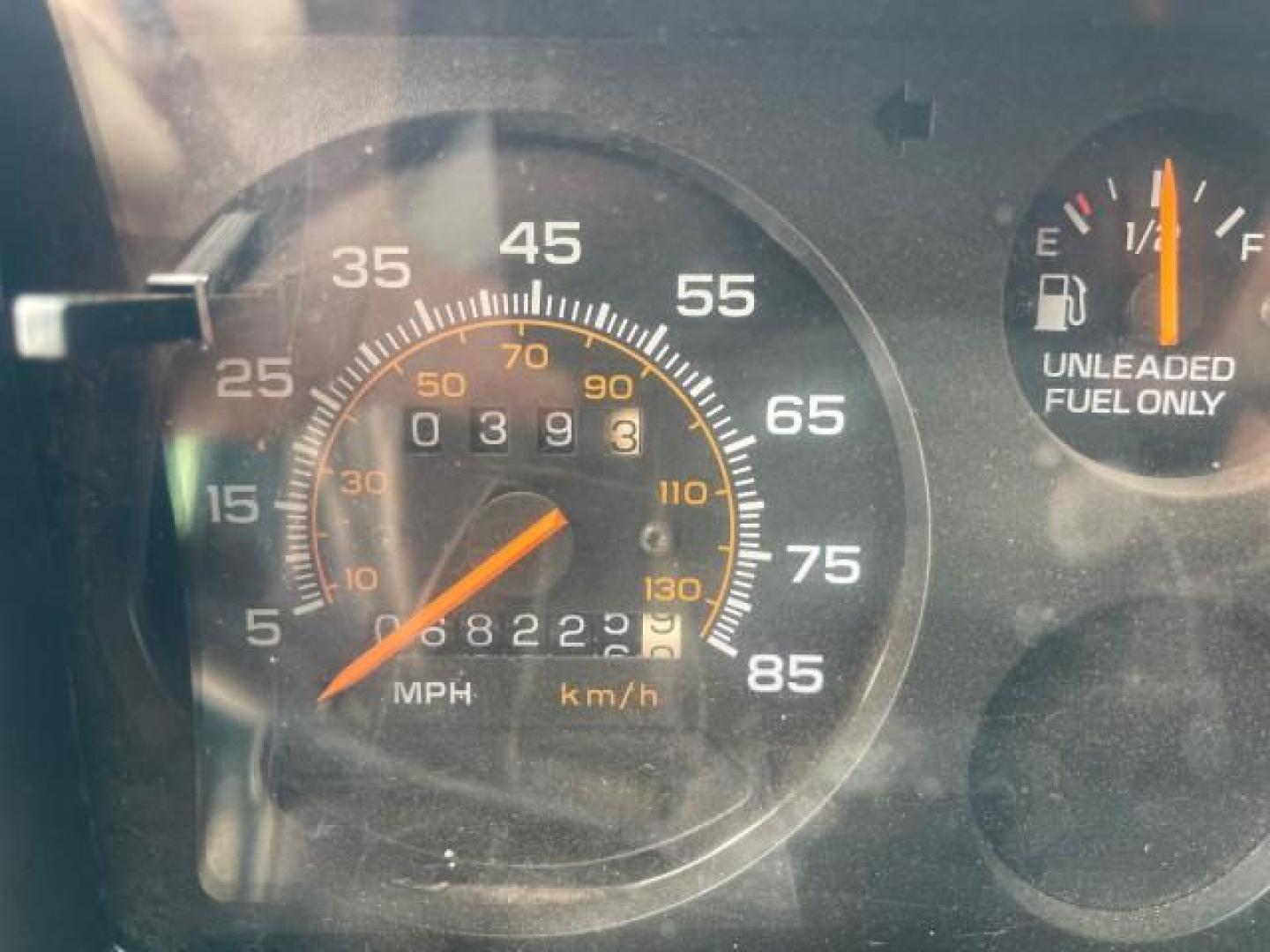 1995 GMC Vandura CONVERSION VAN LOW MILES 68,220 (1GDEG25K5SF) with an 5.7L EFI V8 Engine engine, Automatic transmission, located at 4701 North Dixie Hwy, Pompano Beach, FL, 33064, (954) 422-2889, 26.240938, -80.123474 - OUR WEBPAGE FLORIDACARS1.COM HAS OVER 100 PHOTOS AND FREE CARFAX LINK 1995 GMC RALLY/VANDURA G2500 VIN: 1GDEG25K5SF556971 1 G D E G 2 5 K 5 S F 5 5 6 9 7 1 VAN 5.7L V8 F - This is the best motor ever built. GASOLINE REAR WHEEL DRIVE Features ABS Brakes Air Conditioning Alloy Wheels AM/FM Stereo Auto - Photo#18