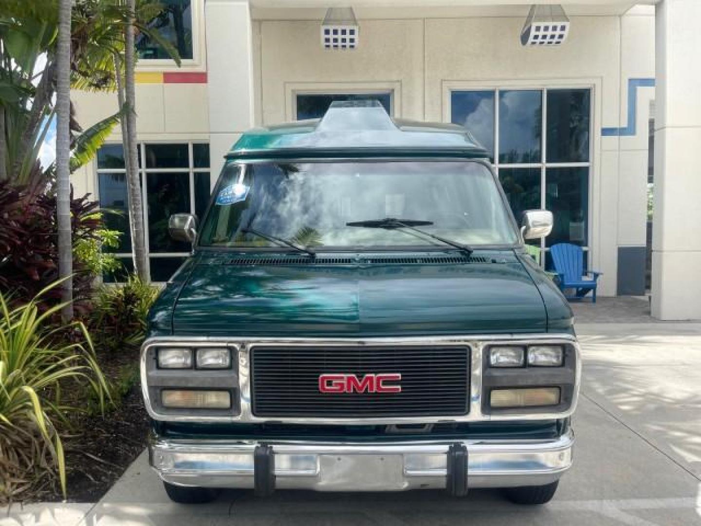 1995 GMC Vandura CONVERSION VAN LOW MILES 68,220 (1GDEG25K5SF) with an 5.7L EFI V8 Engine engine, Automatic transmission, located at 4701 North Dixie Hwy, Pompano Beach, FL, 33064, (954) 422-2889, 26.240938, -80.123474 - OUR WEBPAGE FLORIDACARS1.COM HAS OVER 100 PHOTOS AND FREE CARFAX LINK 1995 GMC RALLY/VANDURA G2500 VIN: 1GDEG25K5SF556971 1 G D E G 2 5 K 5 S F 5 5 6 9 7 1 VAN 5.7L V8 F - This is the best motor ever built. GASOLINE REAR WHEEL DRIVE Features ABS Brakes Air Conditioning Alloy Wheels AM/FM Stereo Auto - Photo#28