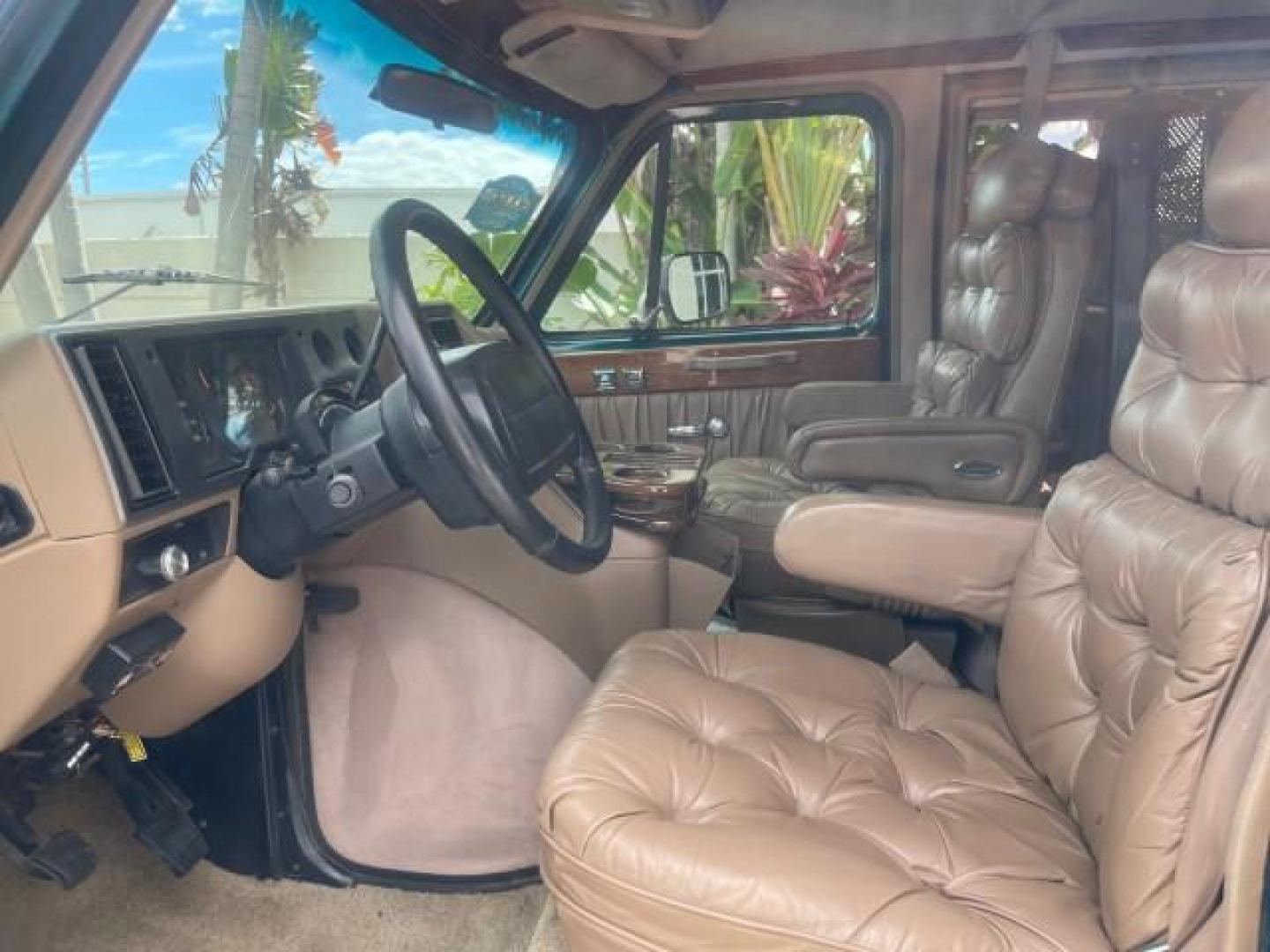 1995 GMC Vandura CONVERSION VAN LOW MILES 68,220 (1GDEG25K5SF) with an 5.7L EFI V8 Engine engine, Automatic transmission, located at 4701 North Dixie Hwy, Pompano Beach, FL, 33064, (954) 422-2889, 26.240938, -80.123474 - OUR WEBPAGE FLORIDACARS1.COM HAS OVER 100 PHOTOS AND FREE CARFAX LINK 1995 GMC RALLY/VANDURA G2500 VIN: 1GDEG25K5SF556971 1 G D E G 2 5 K 5 S F 5 5 6 9 7 1 VAN 5.7L V8 F - This is the best motor ever built. GASOLINE REAR WHEEL DRIVE Features ABS Brakes Air Conditioning Alloy Wheels AM/FM Stereo Auto - Photo#45