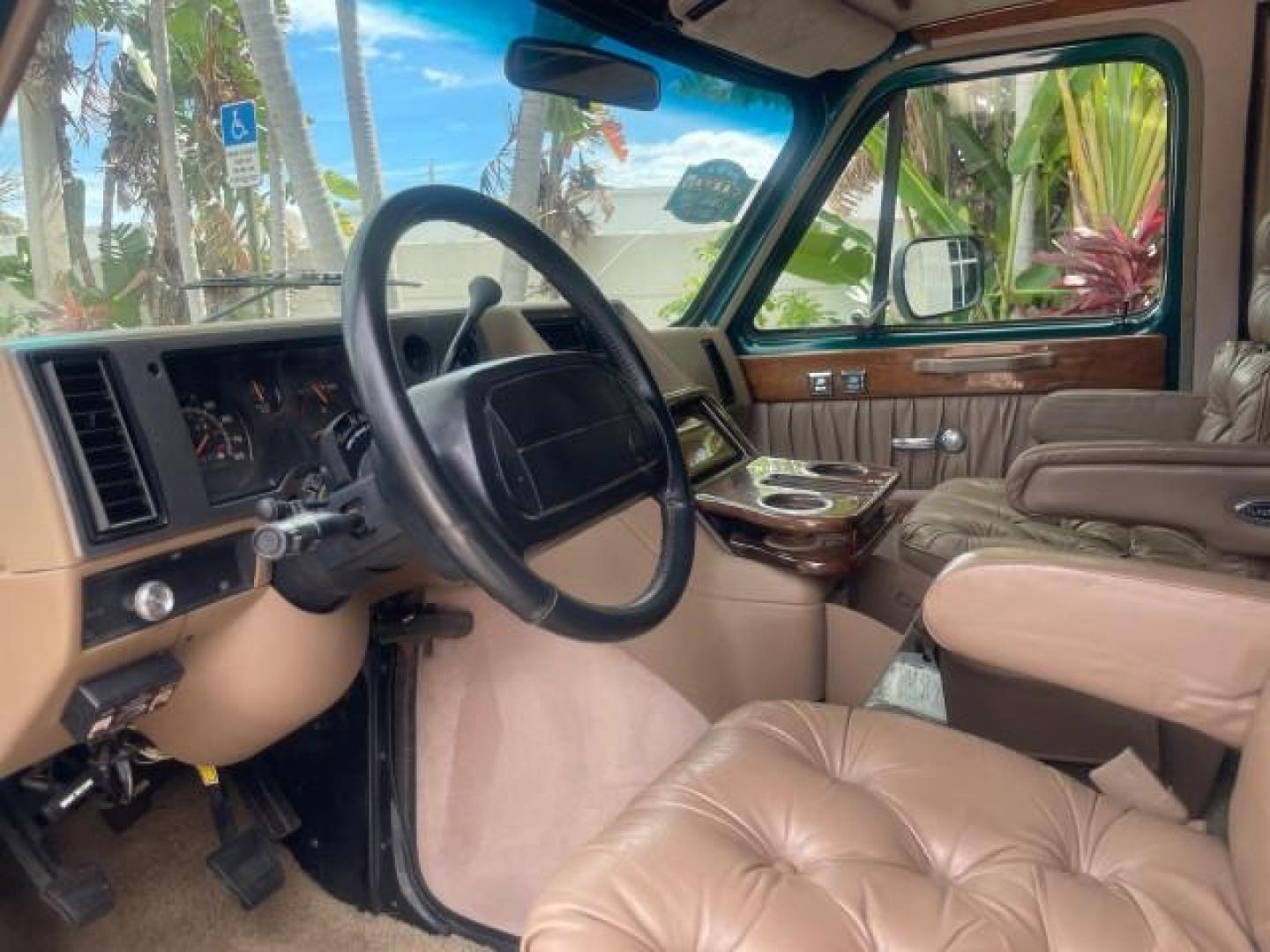 1995 GMC Vandura CONVERSION VAN LOW MILES 68,220 (1GDEG25K5SF) with an 5.7L EFI V8 Engine engine, Automatic transmission, located at 4701 North Dixie Hwy, Pompano Beach, FL, 33064, (954) 422-2889, 26.240938, -80.123474 - OUR WEBPAGE FLORIDACARS1.COM HAS OVER 100 PHOTOS AND FREE CARFAX LINK 1995 GMC RALLY/VANDURA G2500 VIN: 1GDEG25K5SF556971 1 G D E G 2 5 K 5 S F 5 5 6 9 7 1 VAN 5.7L V8 F - This is the best motor ever built. GASOLINE REAR WHEEL DRIVE Features ABS Brakes Air Conditioning Alloy Wheels AM/FM Stereo Auto - Photo#46