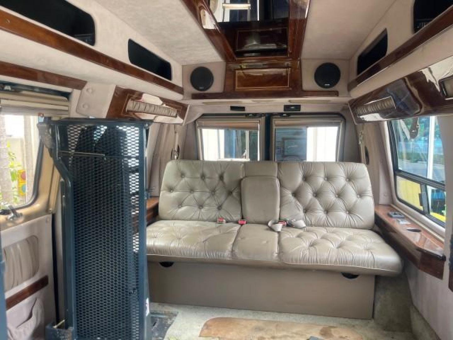 1995 GMC Vandura CONVERSION VAN LOW MILES 68,220 (1GDEG25K5SF) with an 5.7L EFI V8 Engine engine, Automatic transmission, located at 4701 North Dixie Hwy, Pompano Beach, FL, 33064, (954) 422-2889, 26.240938, -80.123474 - OUR WEBPAGE FLORIDACARS1.COM HAS OVER 100 PHOTOS AND FREE CARFAX LINK 1995 GMC RALLY/VANDURA G2500 VIN: 1GDEG25K5SF556971 1 G D E G 2 5 K 5 S F 5 5 6 9 7 1 VAN 5.7L V8 F - This is the best motor ever built. GASOLINE REAR WHEEL DRIVE Features ABS Brakes Air Conditioning Alloy Wheels AM/FM Stereo Auto - Photo#70