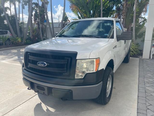 2014 Oxford White /Steel Gray Ford F-150 XL LOW MILES 28,806 4WD (1FTMF1EM2EK) with an 3.7L V6 Cylinder Engine engine, Automatic transmission, located at 4701 North Dixie Hwy, Pompano Beach, FL, 33064, (954) 422-2889, 26.240938, -80.123474 - OUR WEBPAGE FLORIDACARS1.COM HAS OVER 100 PHOTOS AND FREE CARFAX LINK 2014 FORD F-150 XL LONG BED 8 FT VIN: 1FTMF1EM2EKE36278 1 F T M F 1 E M 2 E K E 3 6 2 7 8 PICKUP 3.7L V6 F DOHC 24V FLEX FUEL REAR WHEEL DRIVE W/ 4X4 Features 4WD/AWD ABS Brakes Air Conditioning AM/FM Stereo Automatic Transmission - Photo#3