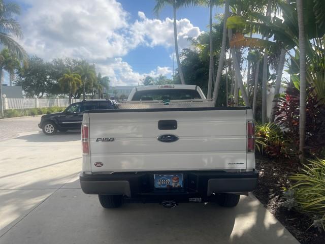 2014 Oxford White /Steel Gray Ford F-150 XL LOW MILES 28,806 4WD (1FTMF1EM2EK) with an 3.7L V6 Cylinder Engine engine, Automatic transmission, located at 4701 North Dixie Hwy, Pompano Beach, FL, 33064, (954) 422-2889, 26.240938, -80.123474 - OUR WEBPAGE FLORIDACARS1.COM HAS OVER 100 PHOTOS AND FREE CARFAX LINK 2014 FORD F-150 XL LONG BED 8 FT VIN: 1FTMF1EM2EKE36278 1 F T M F 1 E M 2 E K E 3 6 2 7 8 PICKUP 3.7L V6 F DOHC 24V FLEX FUEL REAR WHEEL DRIVE W/ 4X4 Features 4WD/AWD ABS Brakes Air Conditioning AM/FM Stereo Automatic Transmission - Photo#6