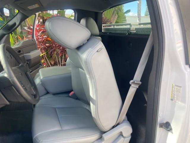 2014 Oxford White /Steel Gray Ford F-150 XL LOW MILES 28,806 4WD (1FTMF1EM2EK) with an 3.7L V6 Cylinder Engine engine, Automatic transmission, located at 4701 North Dixie Hwy, Pompano Beach, FL, 33064, (954) 422-2889, 26.240938, -80.123474 - OUR WEBPAGE FLORIDACARS1.COM HAS OVER 100 PHOTOS AND FREE CARFAX LINK 2014 FORD F-150 XL LONG BED 8 FT VIN: 1FTMF1EM2EKE36278 1 F T M F 1 E M 2 E K E 3 6 2 7 8 PICKUP 3.7L V6 F DOHC 24V FLEX FUEL REAR WHEEL DRIVE W/ 4X4 Features 4WD/AWD ABS Brakes Air Conditioning AM/FM Stereo Automatic Transmission - Photo#14