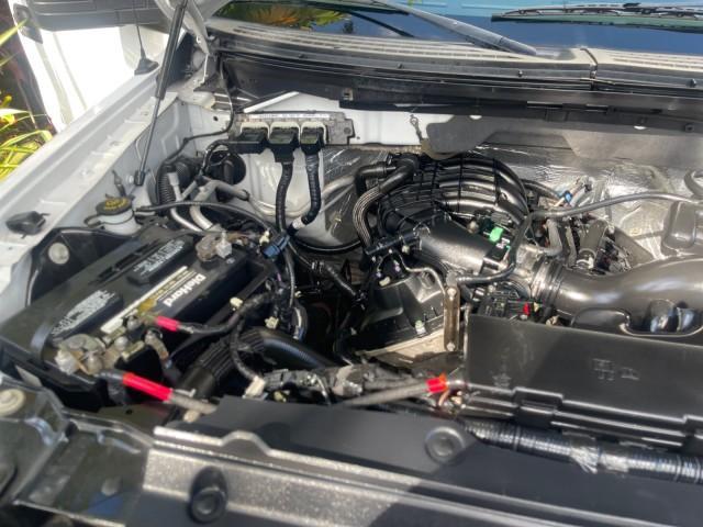 2014 Oxford White /Steel Gray Ford F-150 XL LOW MILES 28,806 4WD (1FTMF1EM2EK) with an 3.7L V6 Cylinder Engine engine, Automatic transmission, located at 4701 North Dixie Hwy, Pompano Beach, FL, 33064, (954) 422-2889, 26.240938, -80.123474 - OUR WEBPAGE FLORIDACARS1.COM HAS OVER 100 PHOTOS AND FREE CARFAX LINK 2014 FORD F-150 XL LONG BED 8 FT VIN: 1FTMF1EM2EKE36278 1 F T M F 1 E M 2 E K E 3 6 2 7 8 PICKUP 3.7L V6 F DOHC 24V FLEX FUEL REAR WHEEL DRIVE W/ 4X4 Features 4WD/AWD ABS Brakes Air Conditioning AM/FM Stereo Automatic Transmission - Photo#25