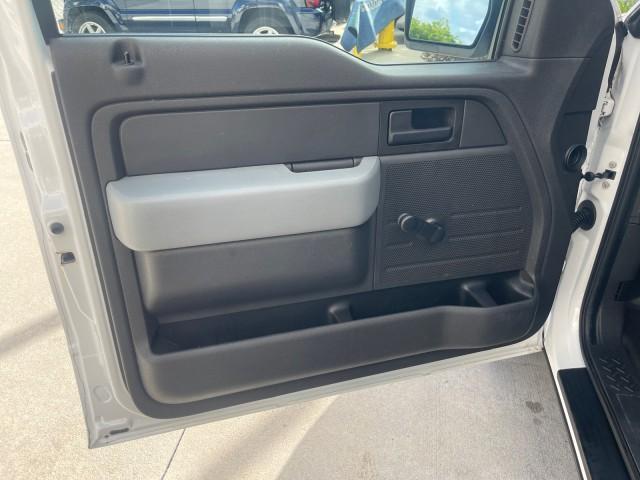 2014 Oxford White /Steel Gray Ford F-150 XL LOW MILES 28,806 4WD (1FTMF1EM2EK) with an 3.7L V6 Cylinder Engine engine, Automatic transmission, located at 4701 North Dixie Hwy, Pompano Beach, FL, 33064, (954) 422-2889, 26.240938, -80.123474 - OUR WEBPAGE FLORIDACARS1.COM HAS OVER 100 PHOTOS AND FREE CARFAX LINK 2014 FORD F-150 XL LONG BED 8 FT VIN: 1FTMF1EM2EKE36278 1 F T M F 1 E M 2 E K E 3 6 2 7 8 PICKUP 3.7L V6 F DOHC 24V FLEX FUEL REAR WHEEL DRIVE W/ 4X4 Features 4WD/AWD ABS Brakes Air Conditioning AM/FM Stereo Automatic Transmission - Photo#42