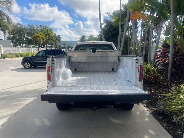2014 Oxford White /Steel Gray Ford F-150 XL LOW MILES 28,806 4WD (1FTMF1EM2EK) with an 3.7L V6 Cylinder Engine engine, Automatic transmission, located at 4701 North Dixie Hwy, Pompano Beach, FL, 33064, (954) 422-2889, 26.240938, -80.123474 - OUR WEBPAGE FLORIDACARS1.COM HAS OVER 100 PHOTOS AND FREE CARFAX LINK 2014 FORD F-150 XL LONG BED 8 FT VIN: 1FTMF1EM2EKE36278 1 F T M F 1 E M 2 E K E 3 6 2 7 8 PICKUP 3.7L V6 F DOHC 24V FLEX FUEL REAR WHEEL DRIVE W/ 4X4 Features 4WD/AWD ABS Brakes Air Conditioning AM/FM Stereo Automatic Transmission - Photo#85