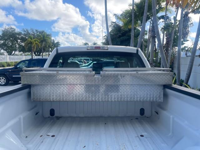 2014 Oxford White /Steel Gray Ford F-150 XL LOW MILES 28,806 4WD (1FTMF1EM2EK) with an 3.7L V6 Cylinder Engine engine, Automatic transmission, located at 4701 North Dixie Hwy, Pompano Beach, FL, 33064, (954) 422-2889, 26.240938, -80.123474 - OUR WEBPAGE FLORIDACARS1.COM HAS OVER 100 PHOTOS AND FREE CARFAX LINK 2014 FORD F-150 XL LONG BED 8 FT VIN: 1FTMF1EM2EKE36278 1 F T M F 1 E M 2 E K E 3 6 2 7 8 PICKUP 3.7L V6 F DOHC 24V FLEX FUEL REAR WHEEL DRIVE W/ 4X4 Features 4WD/AWD ABS Brakes Air Conditioning AM/FM Stereo Automatic Transmission - Photo#92